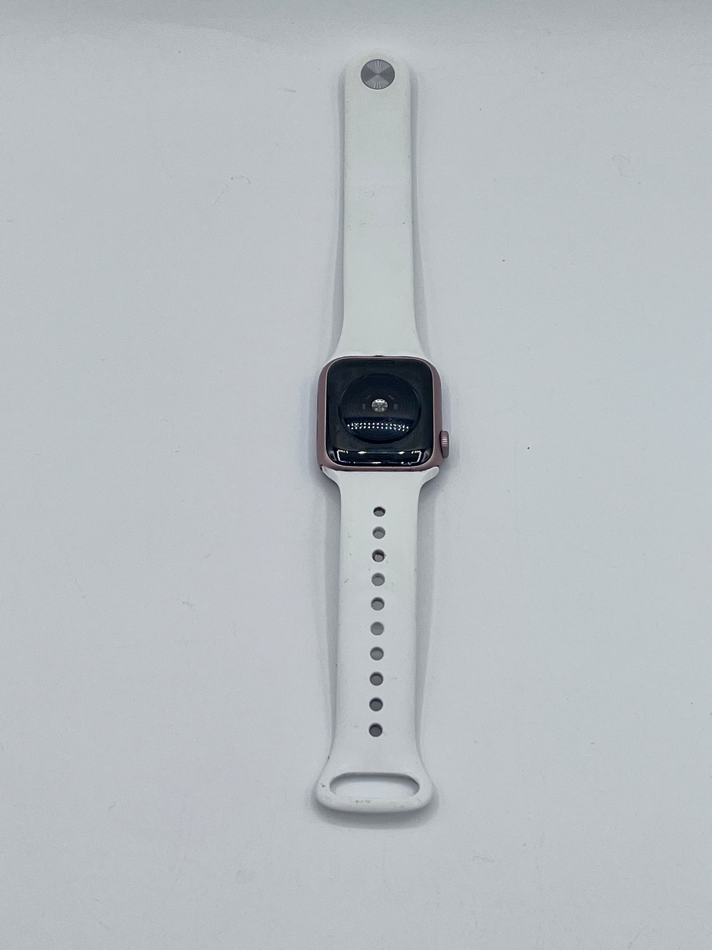 Apple Watch SE 1st Gen 40mm  GPS Smart Watch - Rose Gold