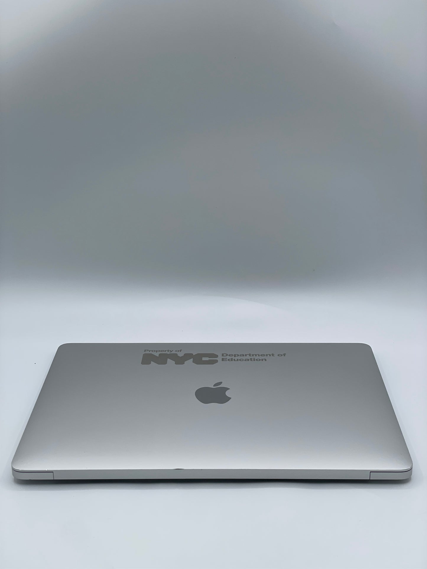 Apple MacBook Air 13.3" M1 8GB 256GB A2337 MGN93LL/A Silver Remotely Managed