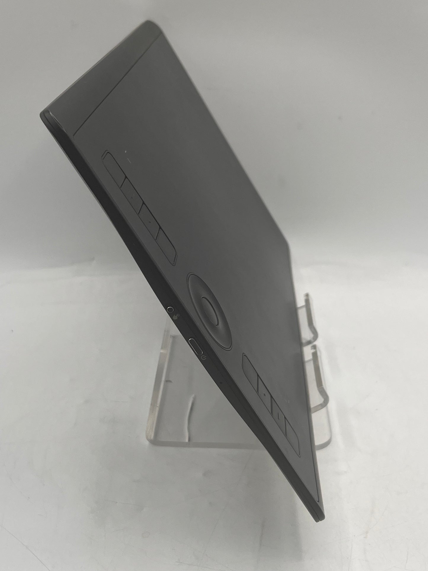 Wacom PTH660 Intuos Pro Medium Graphic Tablet with Pen and USB Cable