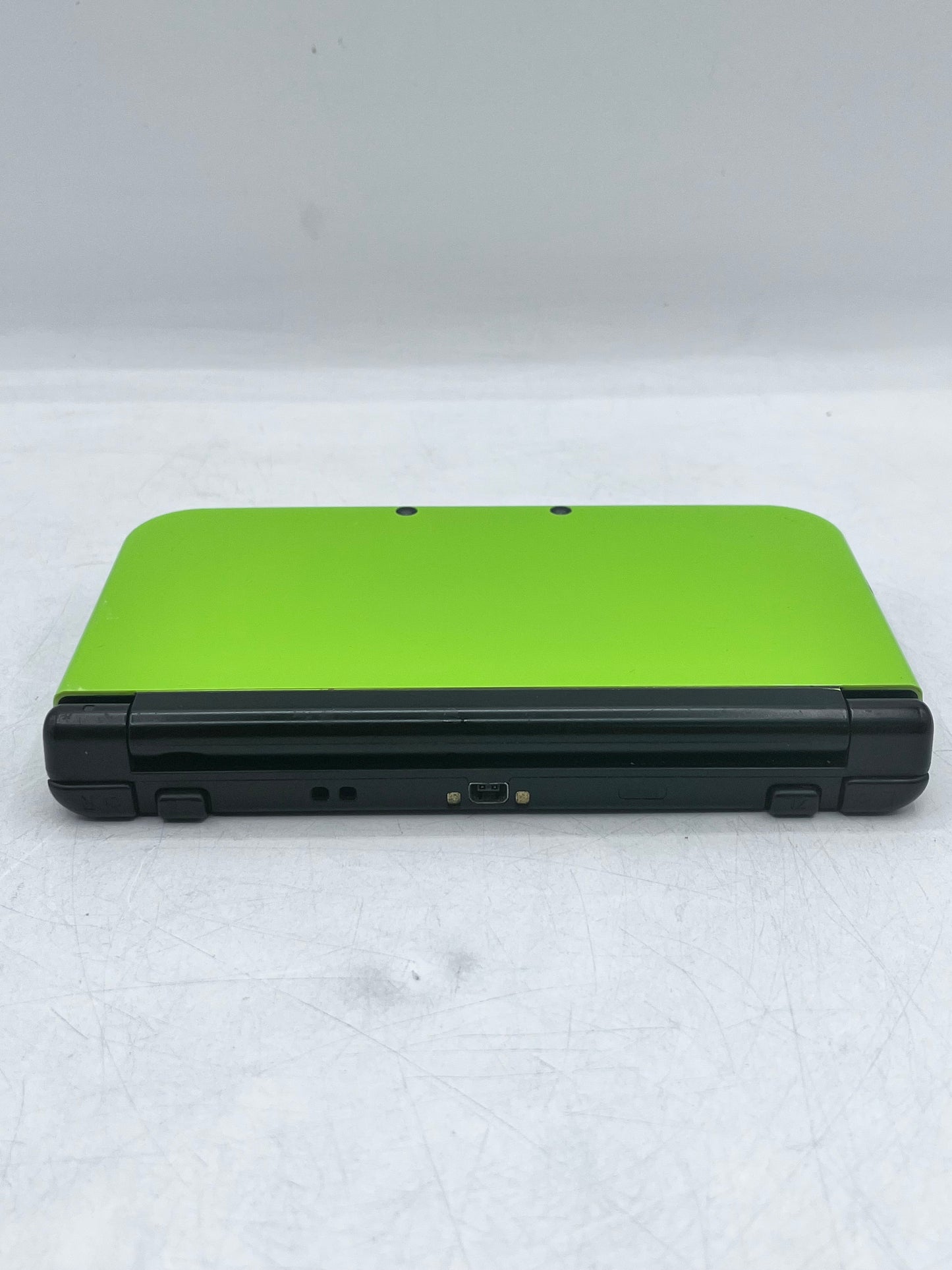Nintendo New 3DS XL Special Edition Console - Lime Green