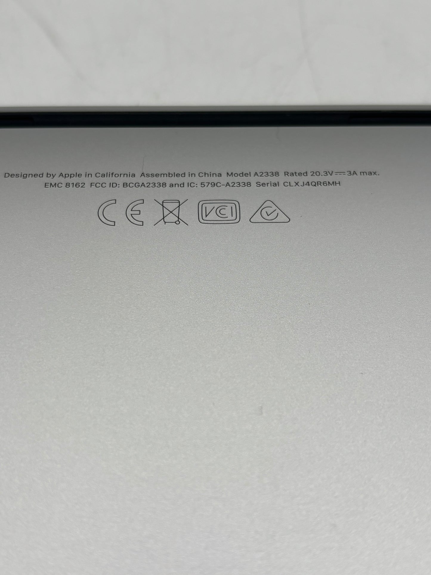 2022 Apple MacBook Pro 13" M2 8GB 256GB A2686 MNEP3LL/A Silver