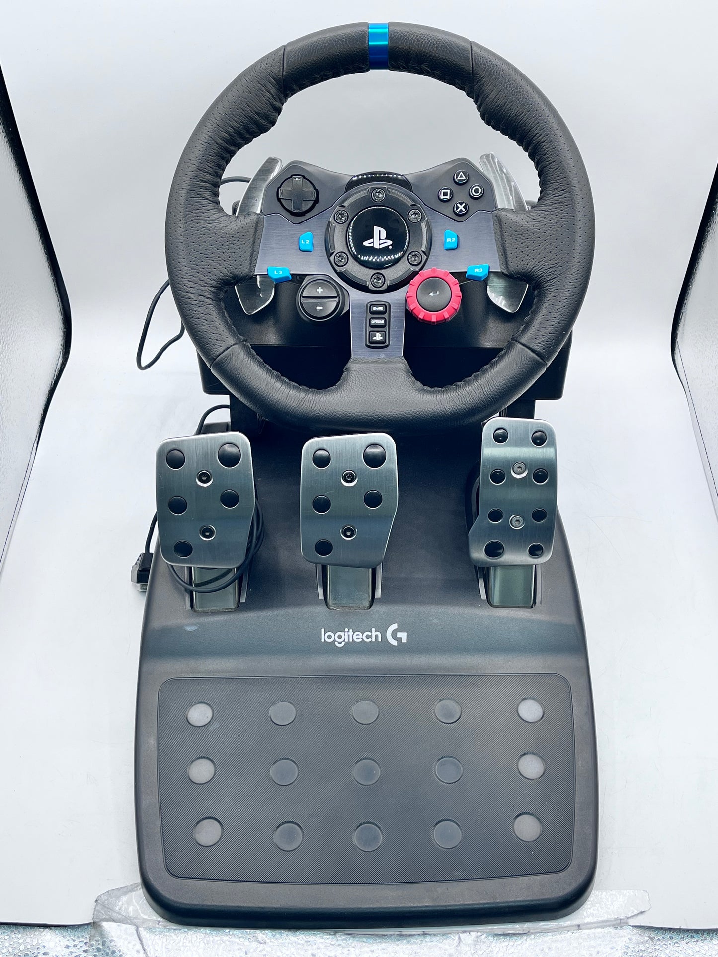Logitech Driving Force G29 (W-U0002) Racing Wheel With Pedals - Black