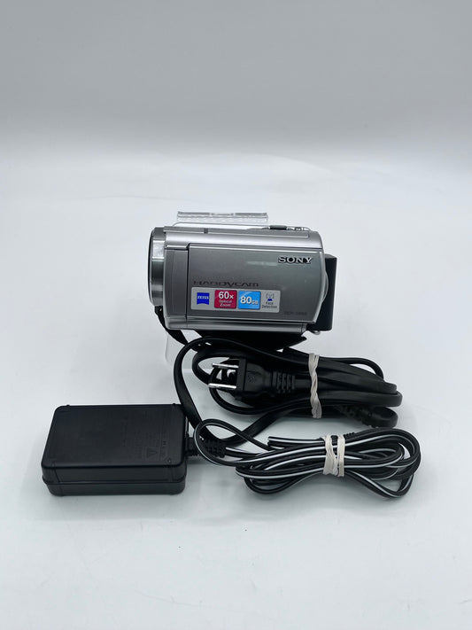 Sony DCR-SR68 Camcorder Silver