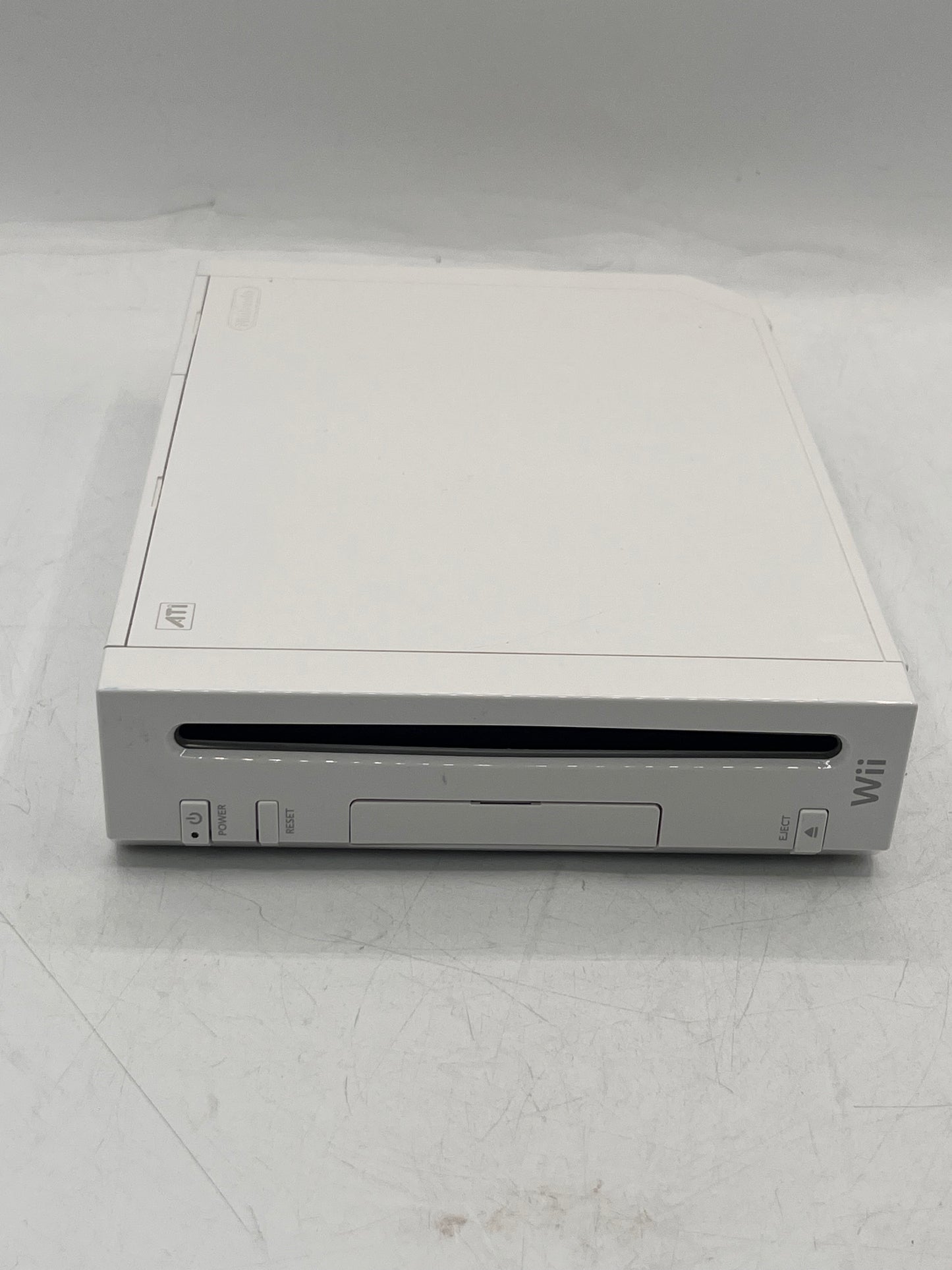 Nintendo Wii (RVL-001) 2006 512MB Console White