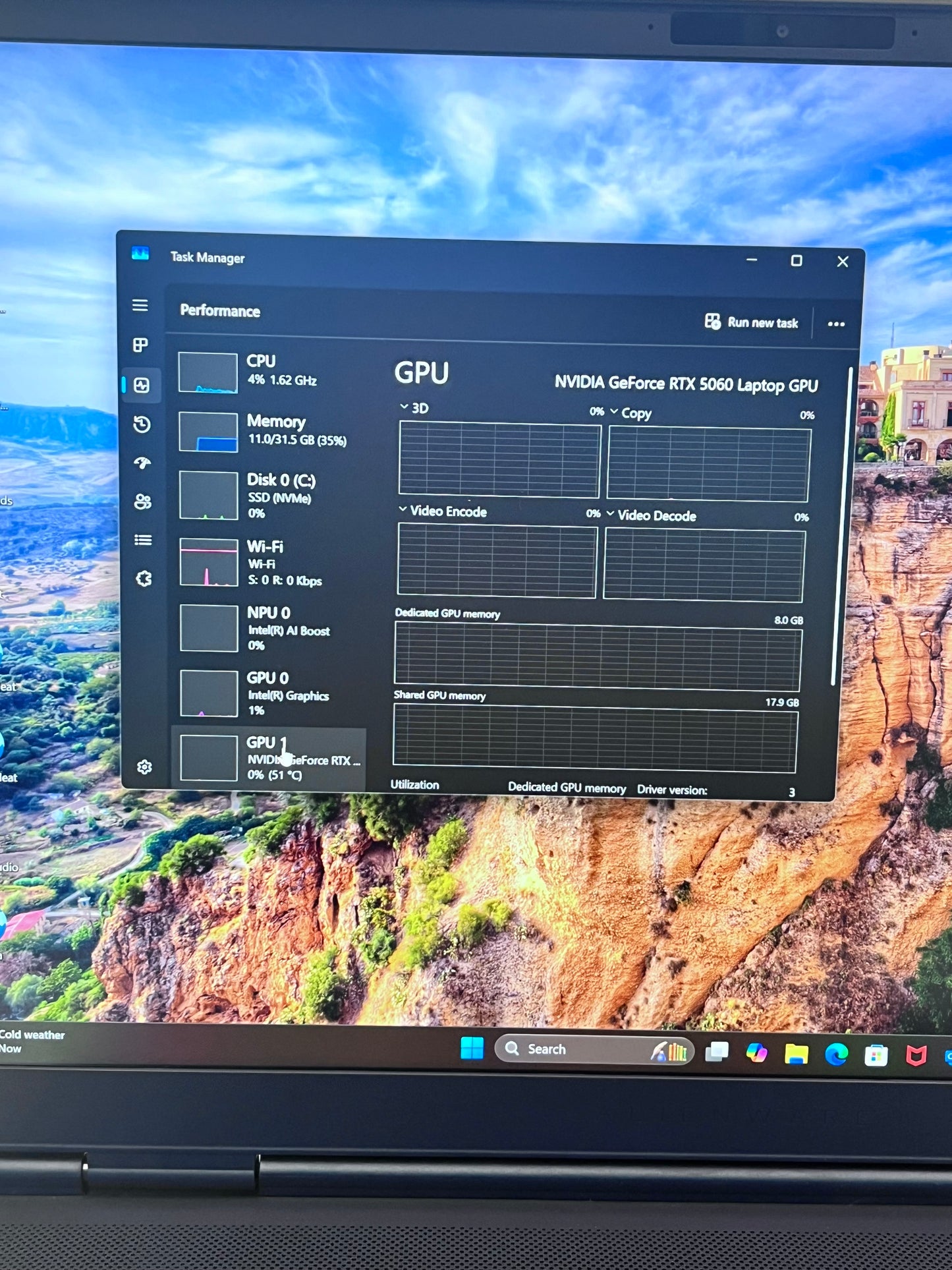 Dell Alienware 16X Aurora Ultra 9 275HX 32GB 1TB SSD RTX 5060 Intel AI Boost