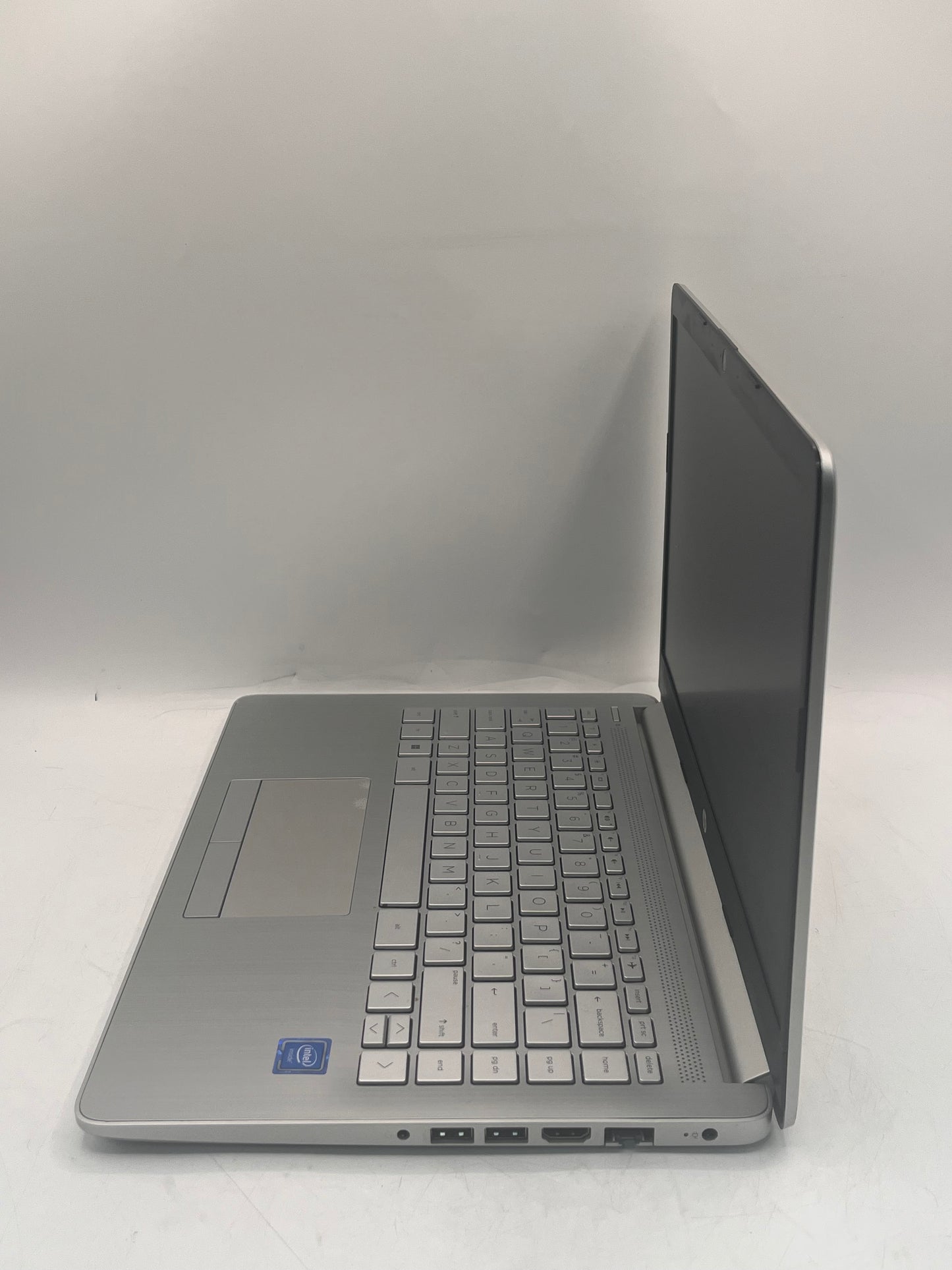 HP 14-CF2733WM 14" Laptop Intel Celeron 4GB RAM 64GB Silver NO OS