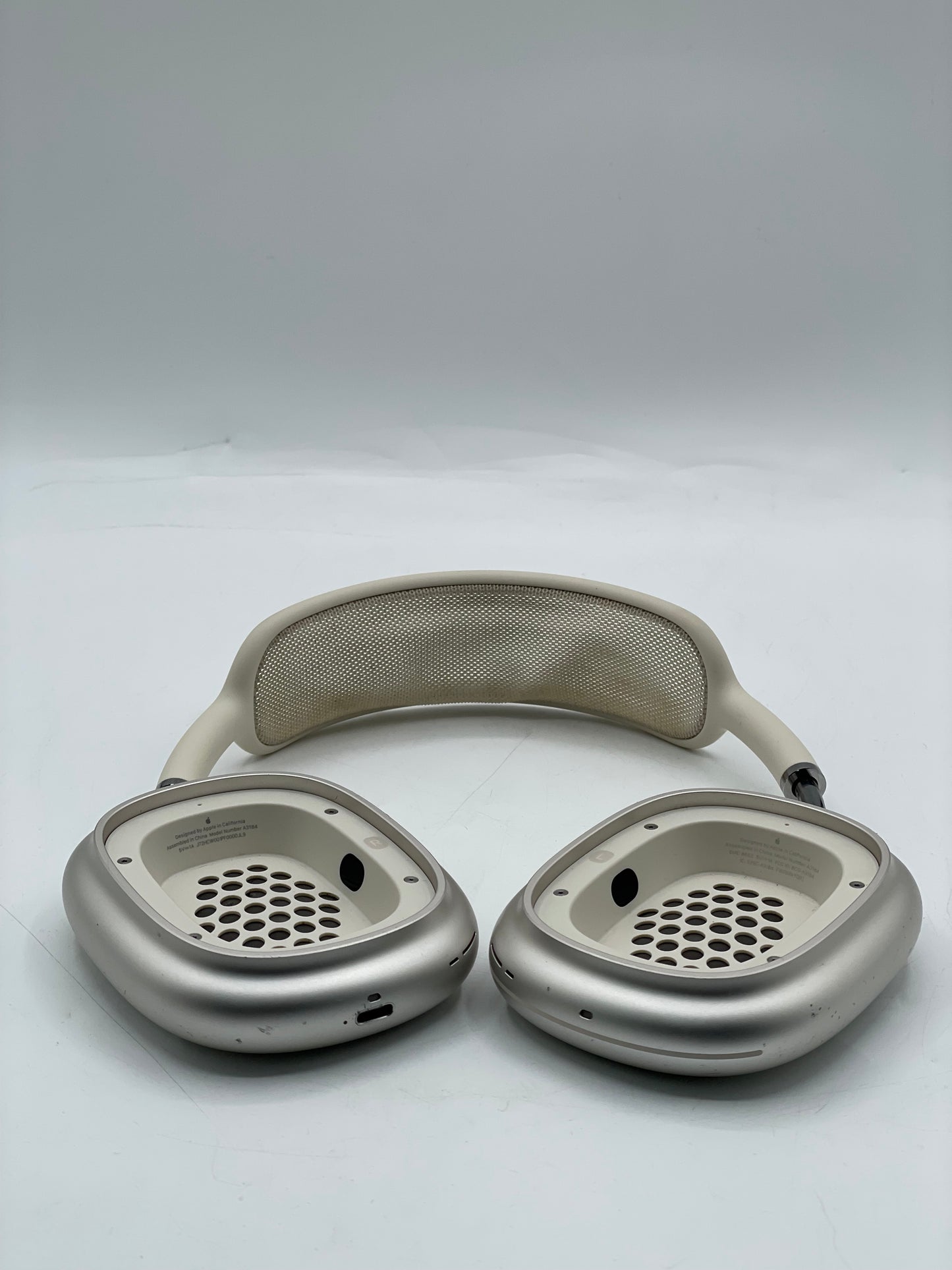 Apple AirPods Max Wireless Headphones A3184 MWW53AM/A USB-C - Starlight
