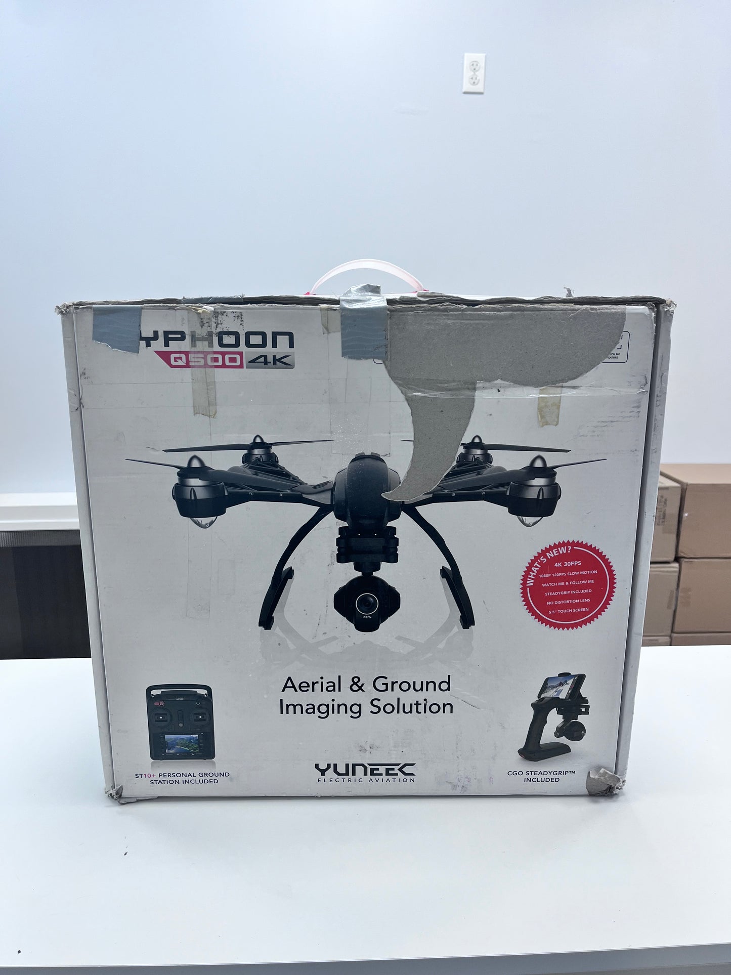 Yuneec Q500 4K Typhoon Quadcopter w/ CGO3 Camera, SteadyGrip