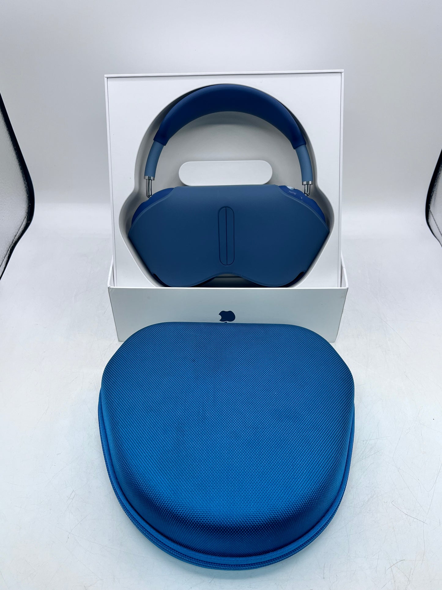 Apple AirPods Max (USB-C) Headphones A3184 MGYL3AMA - Blue
