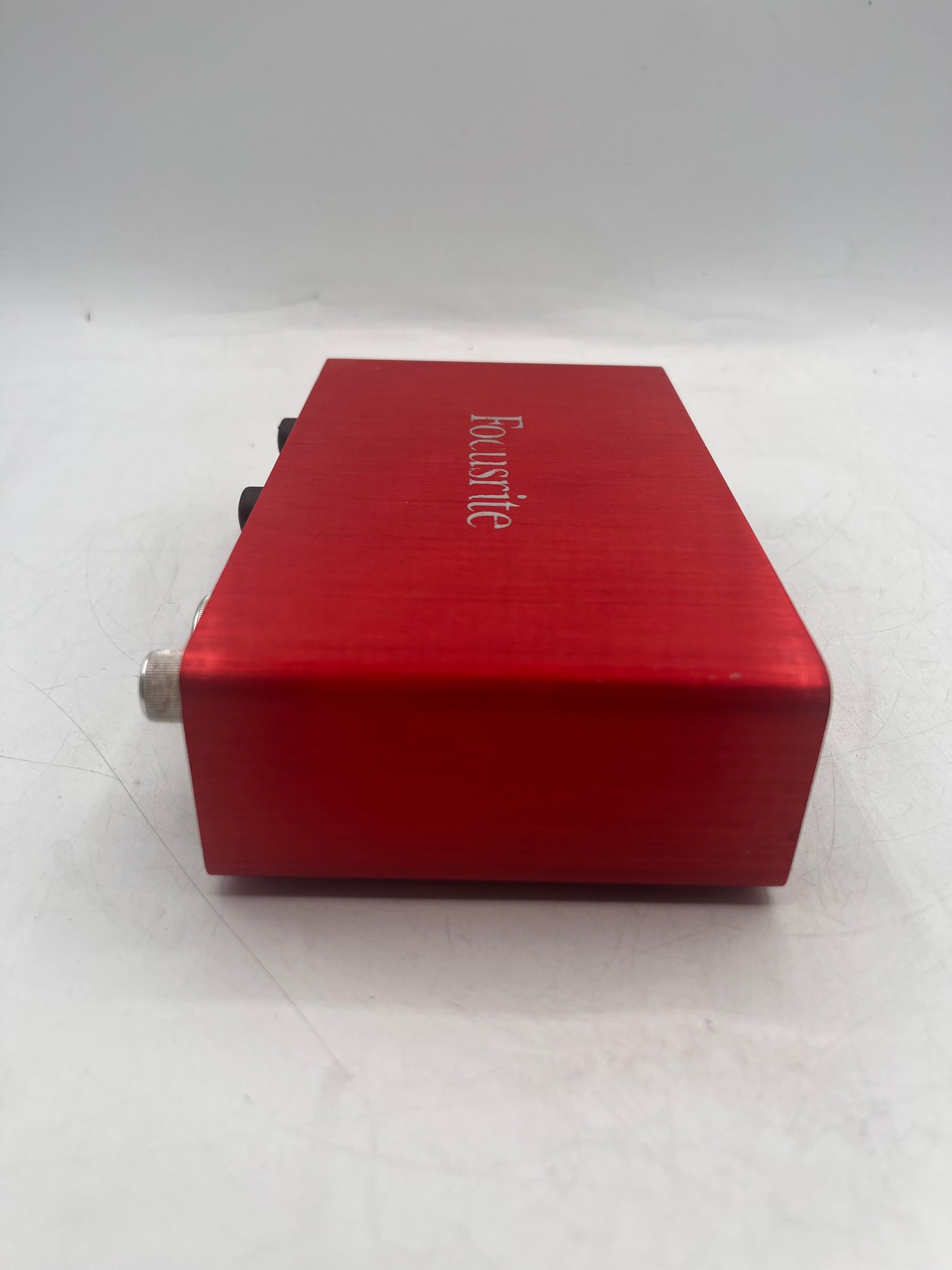 Focusrite Scarlett 2i2 2nd Gen 2-Channel USB Audio Interface