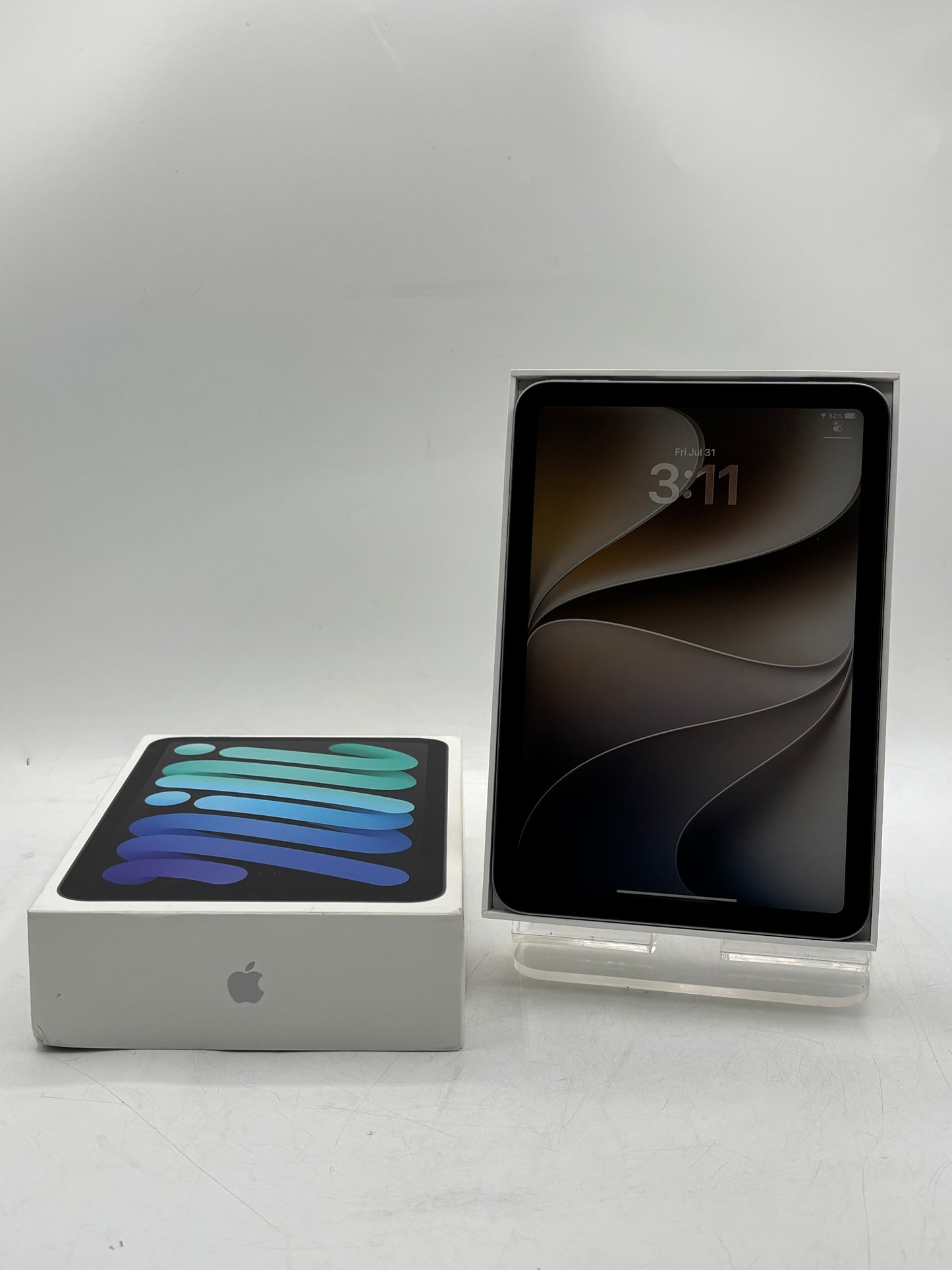Apple iPad Mini 7th Gen A2993 128GB Wi-Fi Only Space Gray 64 Cycle Count