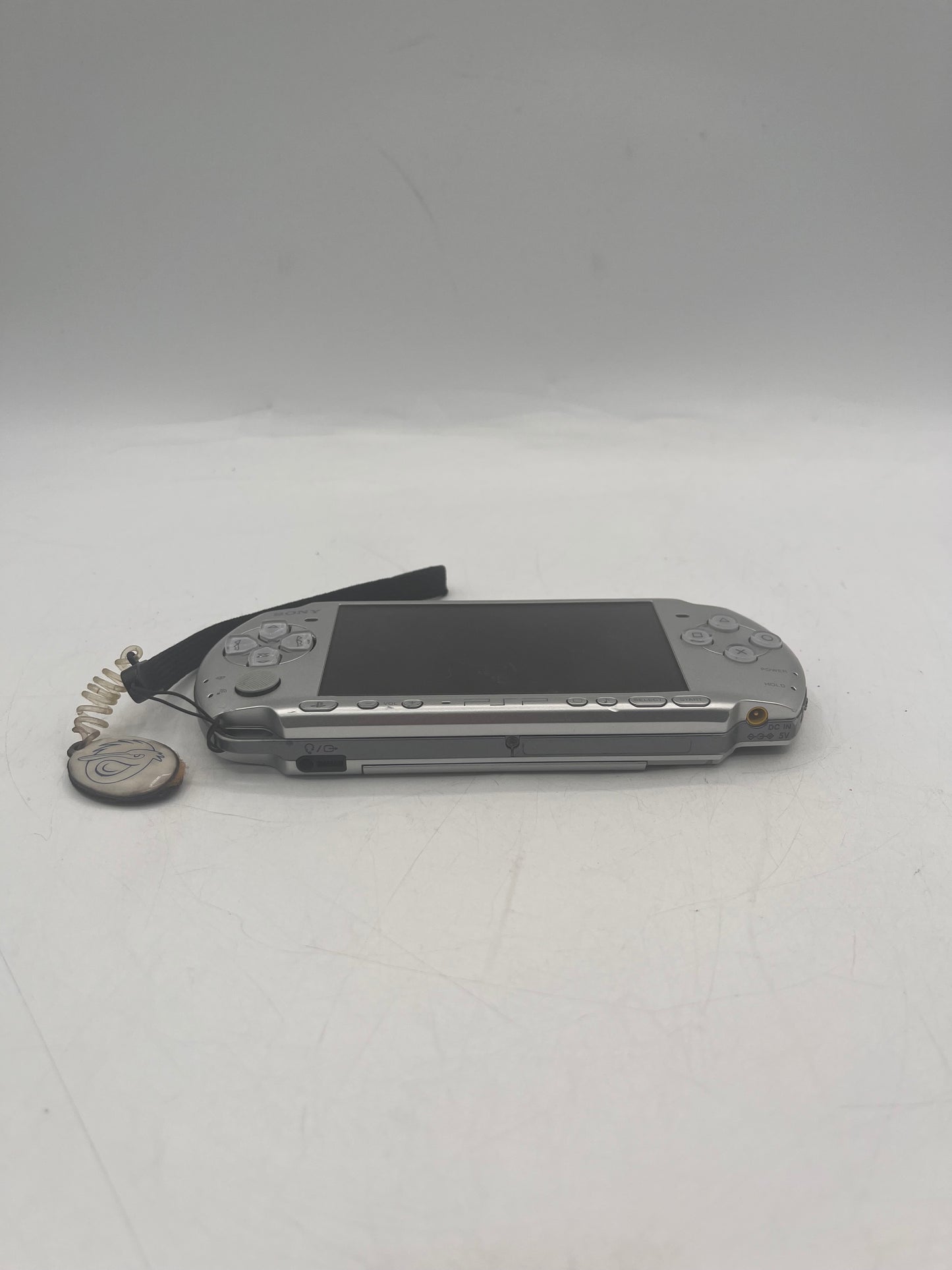 Sony PSP (PSP-3001) Video Game System - Silver