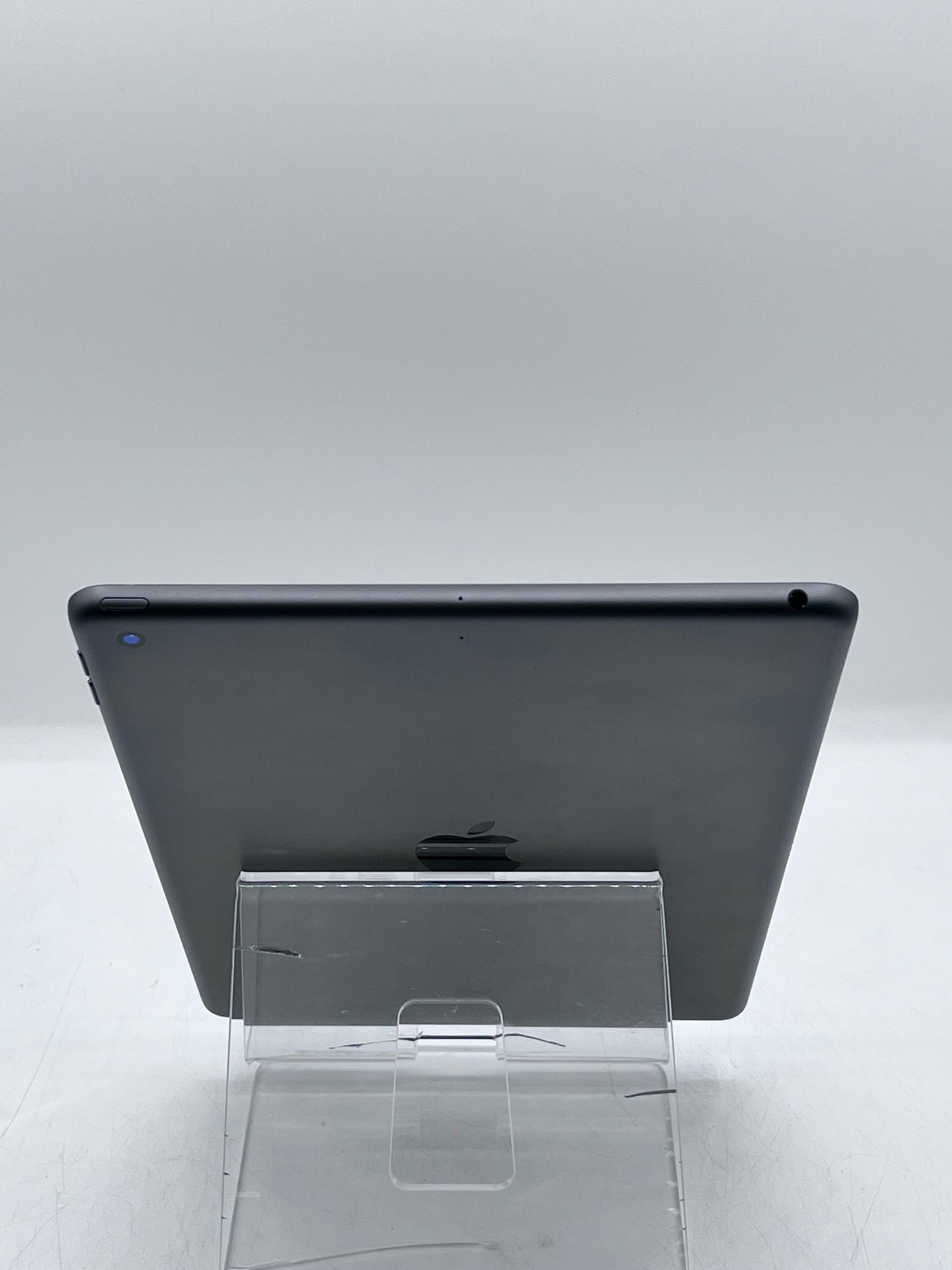 Apple iPad (8th Gen) A2270 32GB WiFi Tablet - Space Gray - Used