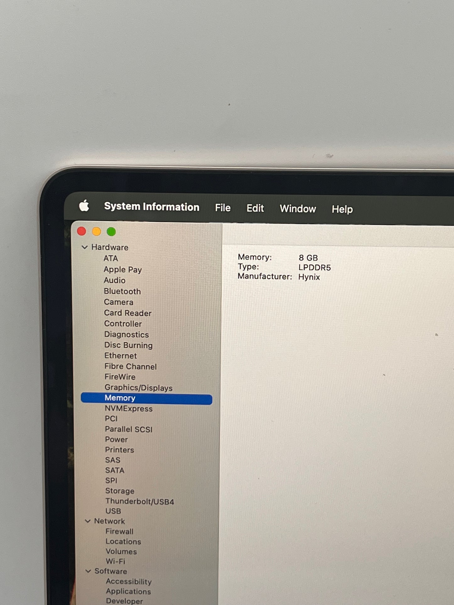 2023 Apple MacBook Air 15" M2 8GB RAM 256GB A2491 - Gold 5 CYCLE COUNT