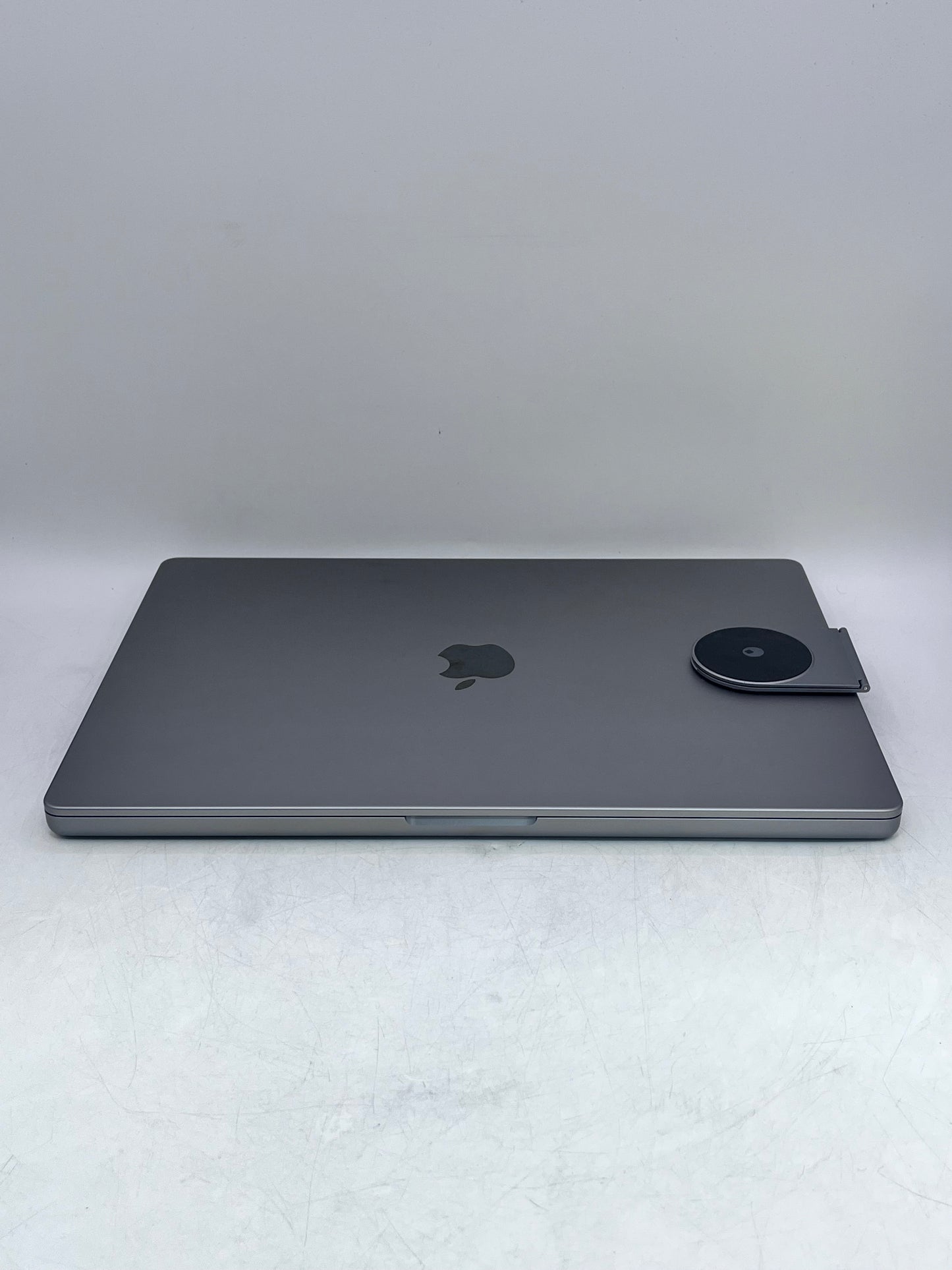 Apple MacBook Pro 16" A2485 - M1 Pro, 16GB RAM, 1TB SSD, Silver