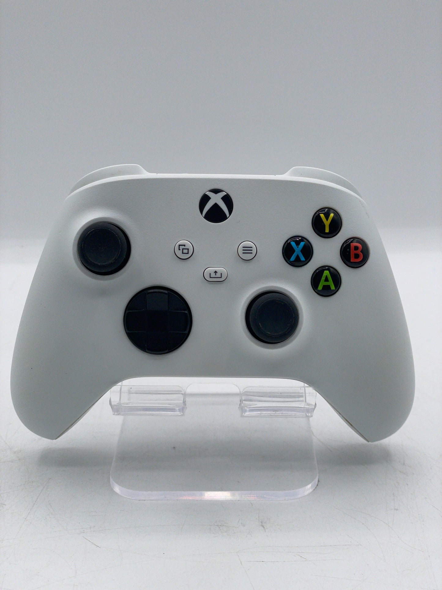 Microsoft Xbox One S 2016 (Model: 1681) - 500GB - Used - White