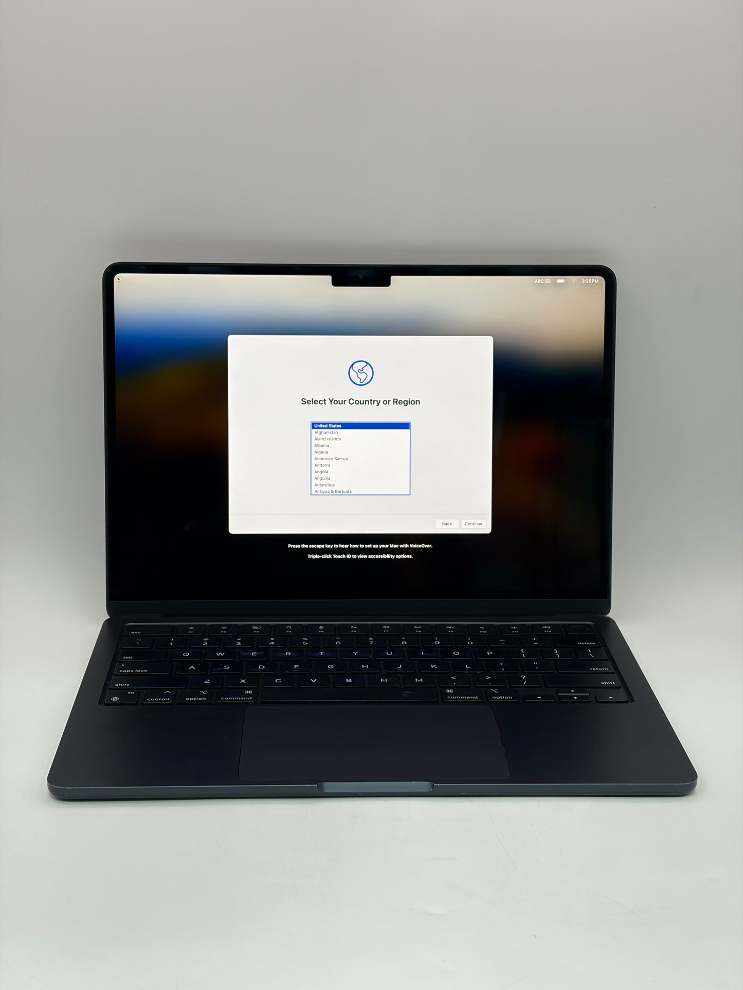 2022 Apple M2 MacBook Air 13.6'' 16GB 512GB A2681 MLY33LL/A Midnight