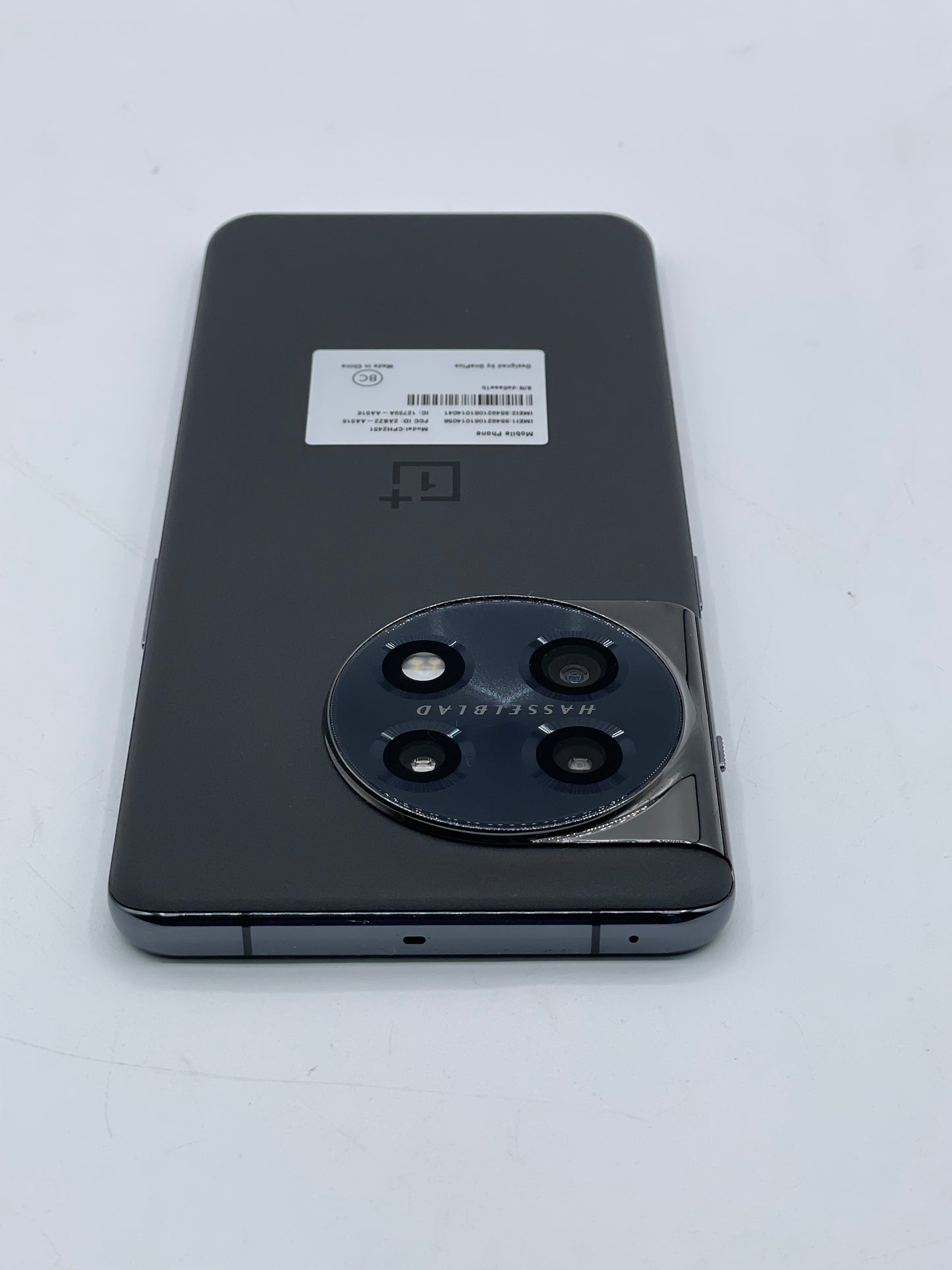 Unlocked OnePlus 11 - 256GB - CPH2451 - Black Smartphone