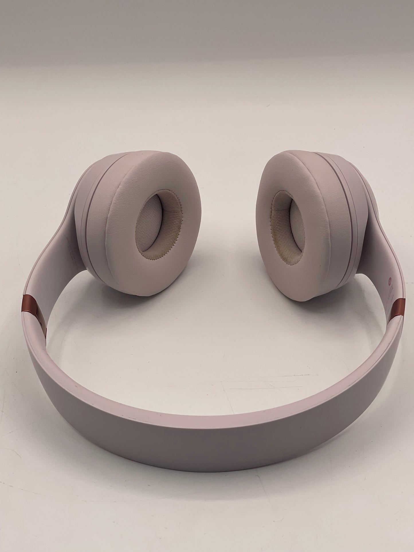 Beats Solo 4 True Wireless On-Ear Headphones - Cloud Pink Excellent Condition