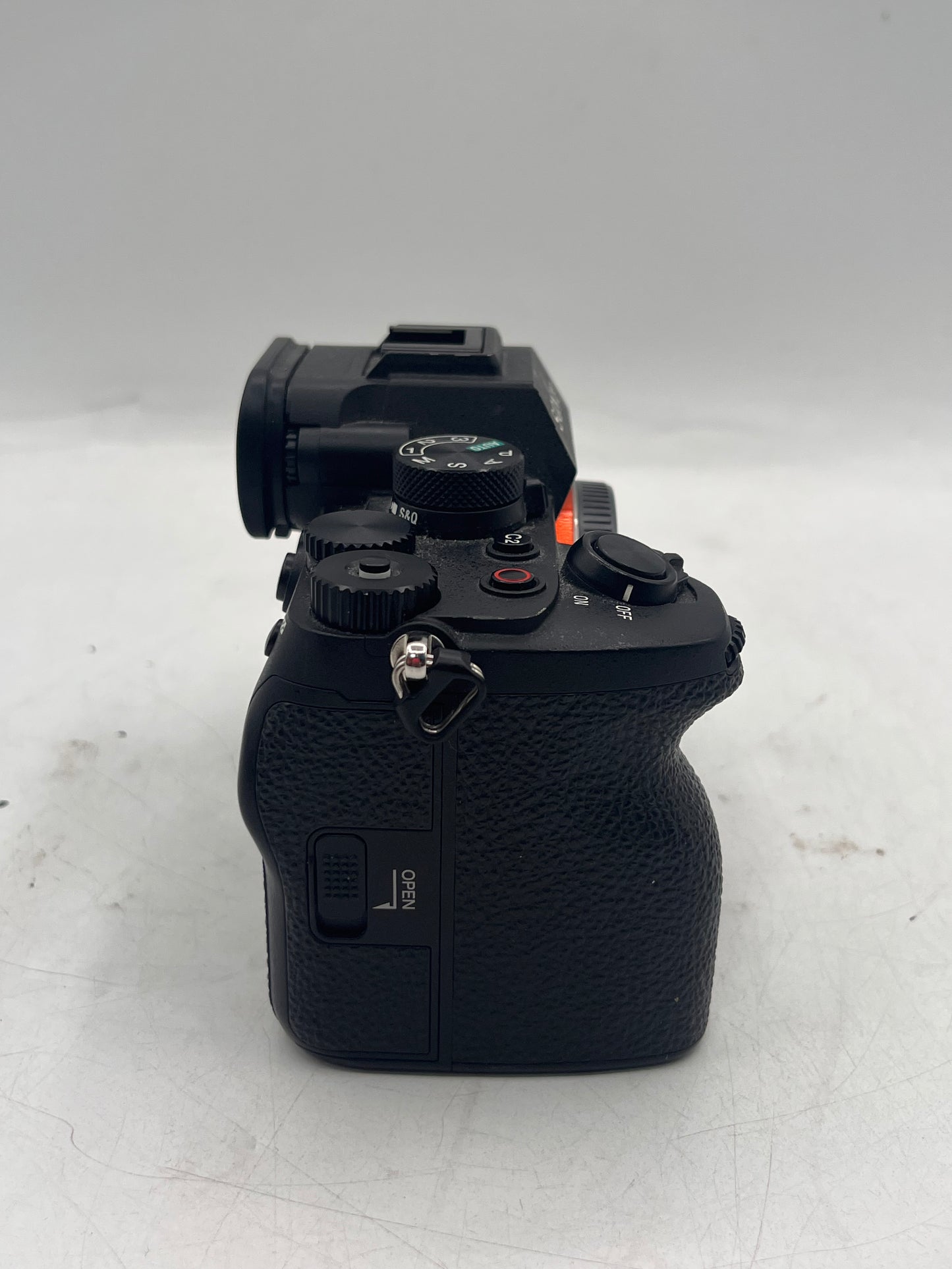 Sony a7 IV Mirrorless Alpha Camera (Body Only ) ILCE-7M4 MINT!! 13 Shutter Count