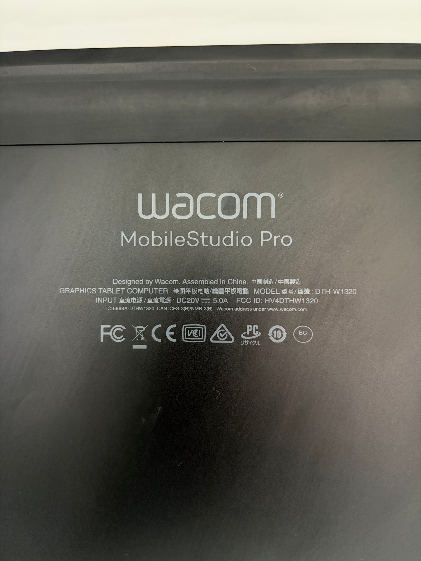 Wacom MobileStudio Pro 13 DTH-W1320 Graphics Tablet Computer i7-6567U 8GB 256GB