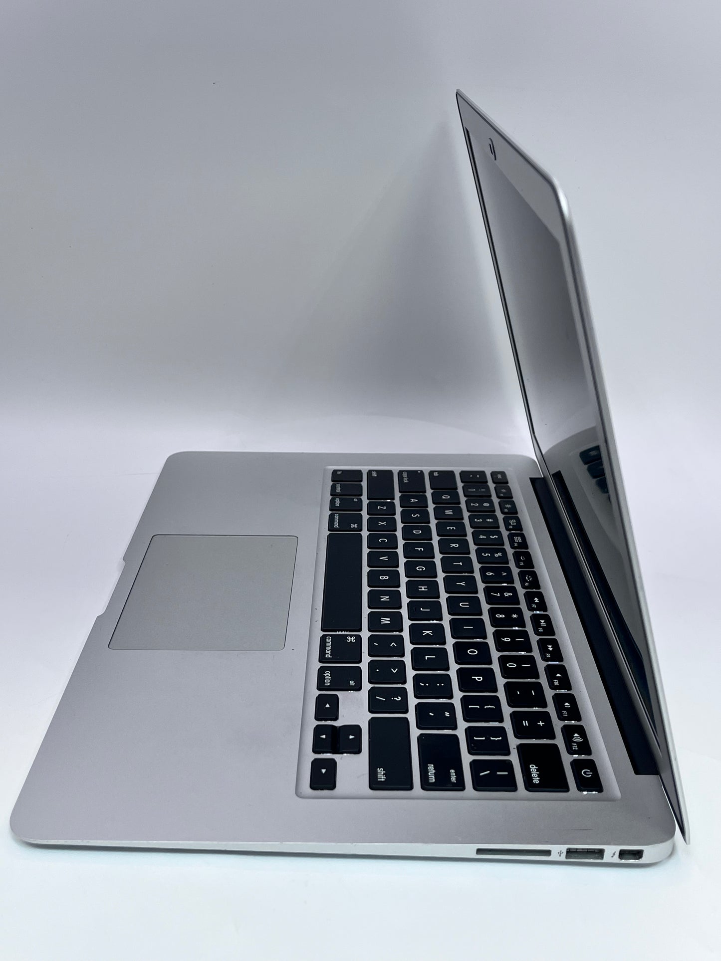 Apple Macbook Air 13" A1466 2017 Core i5 256GB Laptop Silver READ