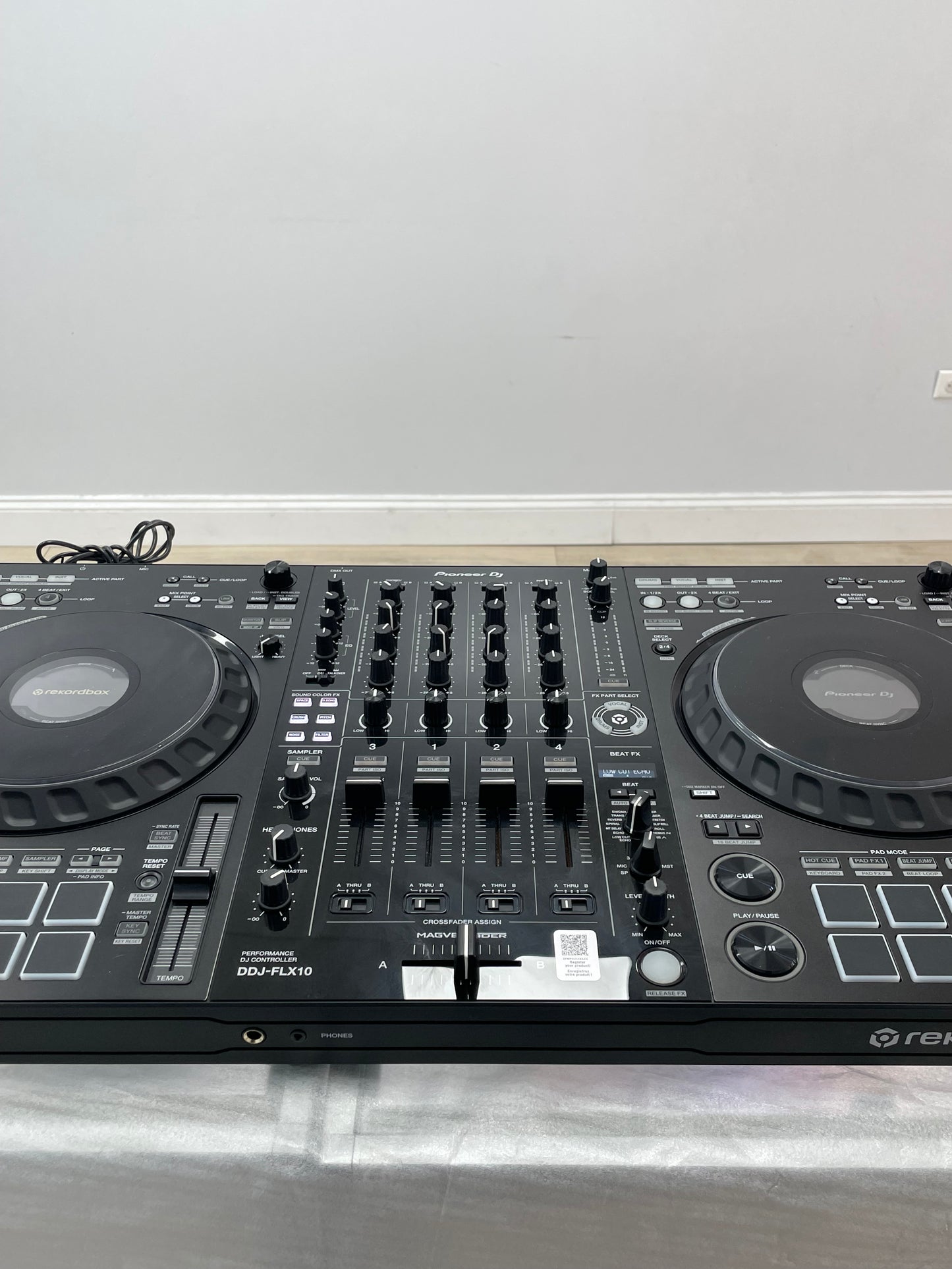 Pioneer DJ DDJ-FLX10 4-Channel DJ Controller