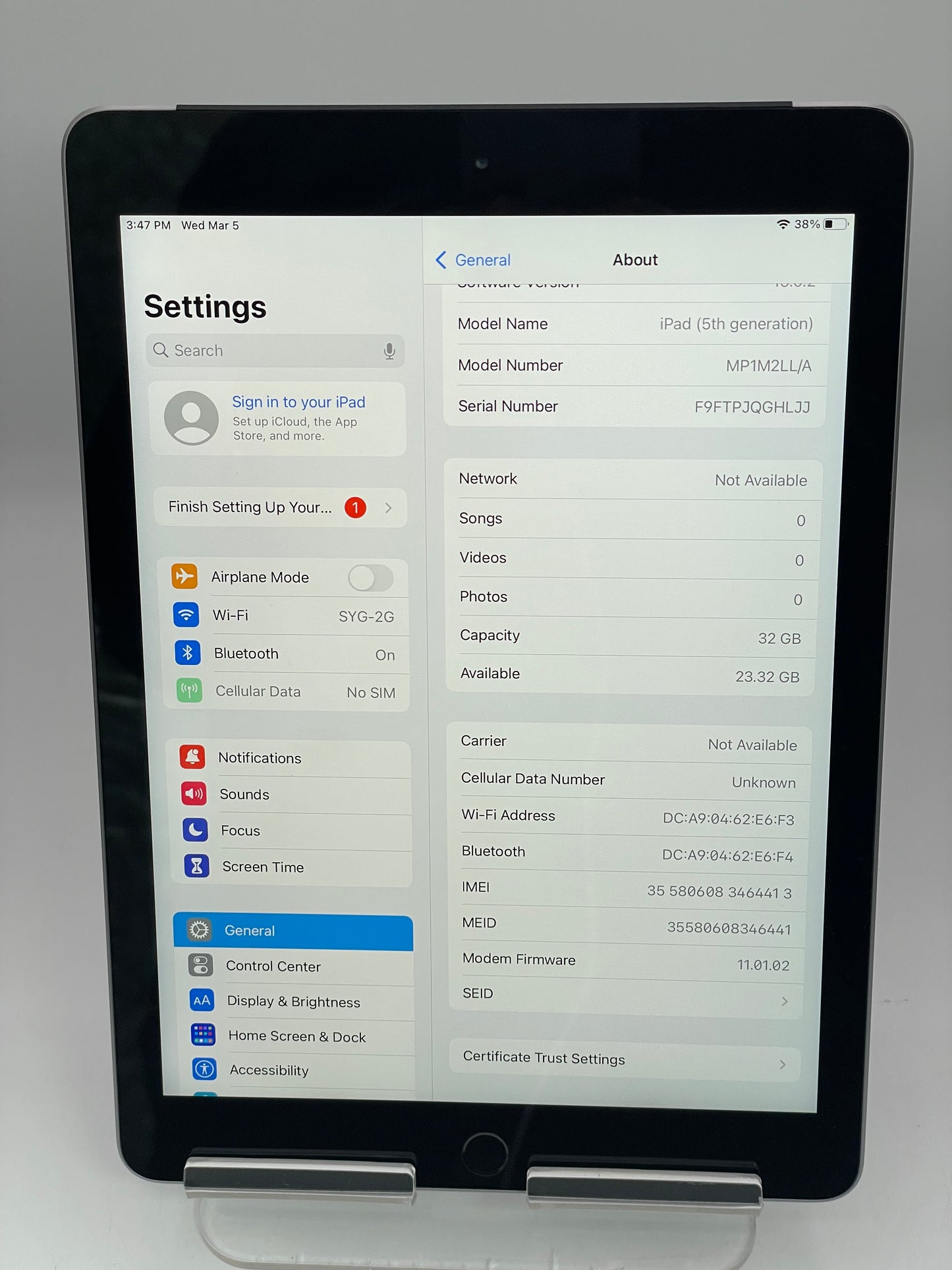 Unlocked Apple iPad 5th Gen A1823 Black 32GB A1823 MP1M2LL/A