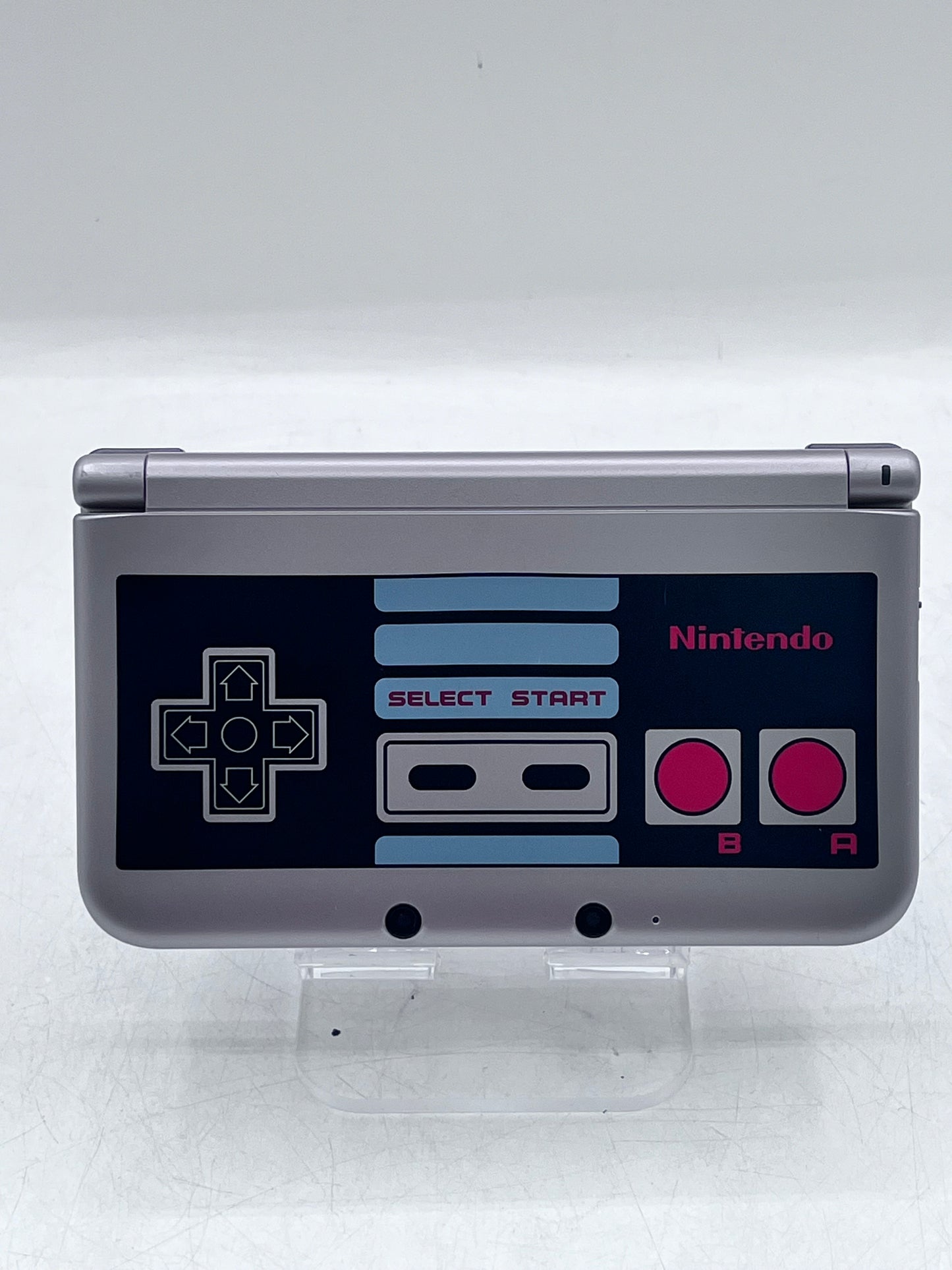 NINTENDO 3DS XL RETRO NES EDITION HANDHELD CONSOLE (SPR-001)
