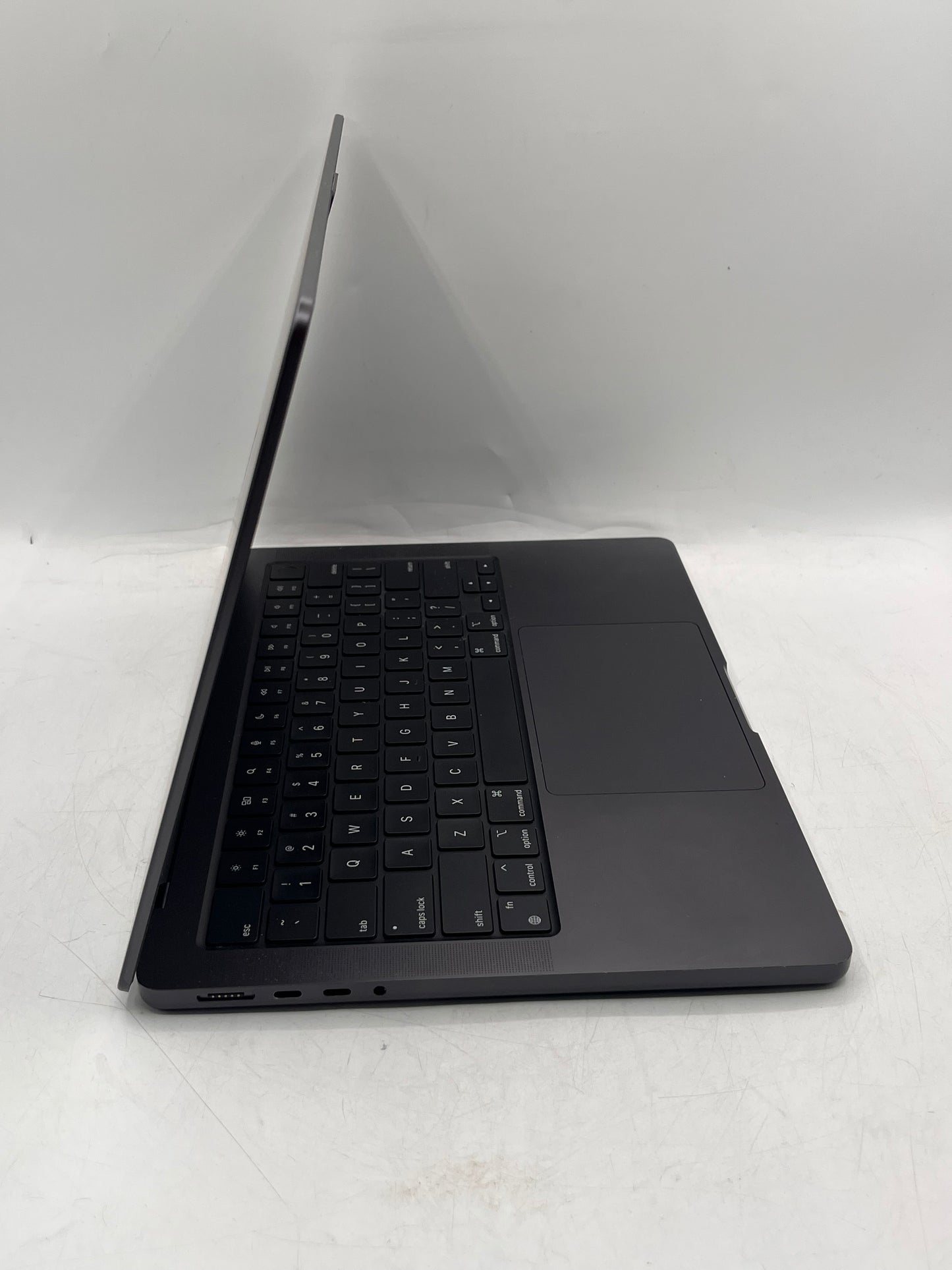 Apple MacBook Pro 14-inch A2992 (2024) M3 Pro 18GB 512GB - REMOTELY MANAGED