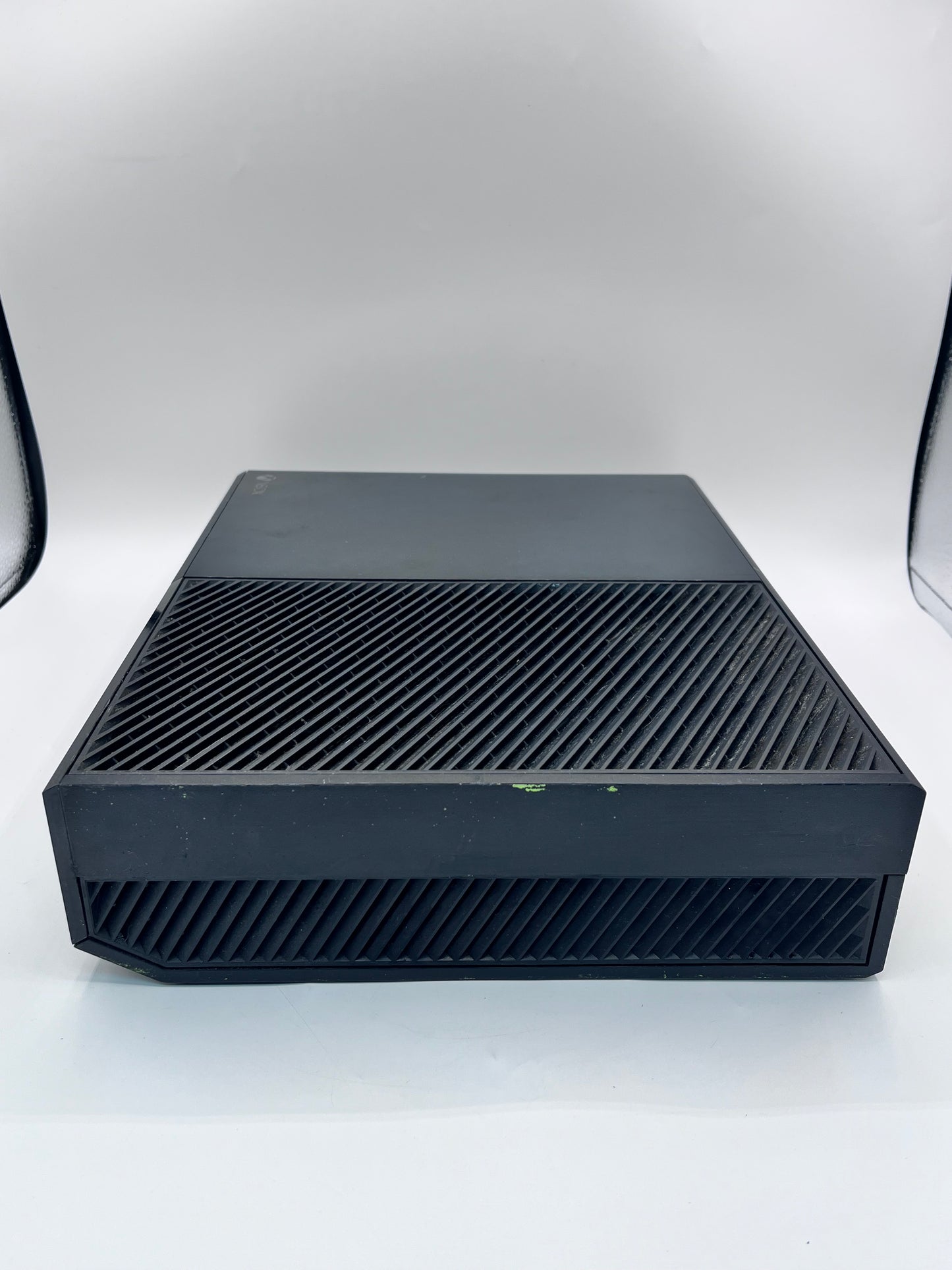 Microsoft Xbox One 500GB 1540 Console with Kinect Accessory