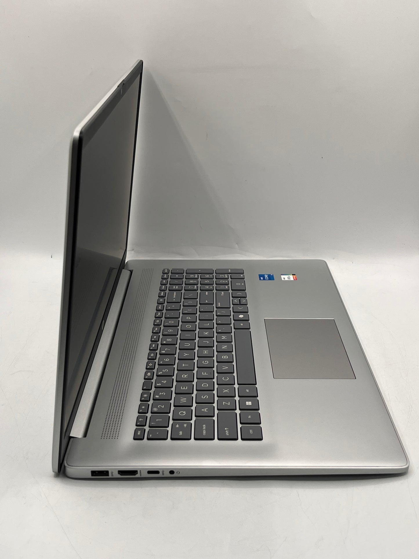 HP 17-3123NR 17" FHD Touch Core i5 16GB 512GB Silver