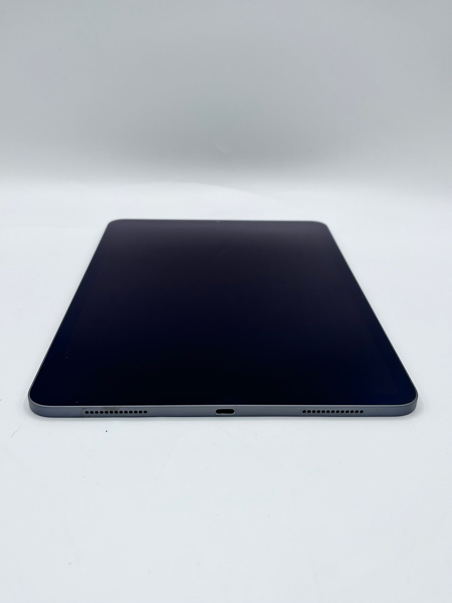 Apple iPad Pro 2nd Gen 11-inch 256GB WiFi  A2228 MXDC2LL/A - Space Gray