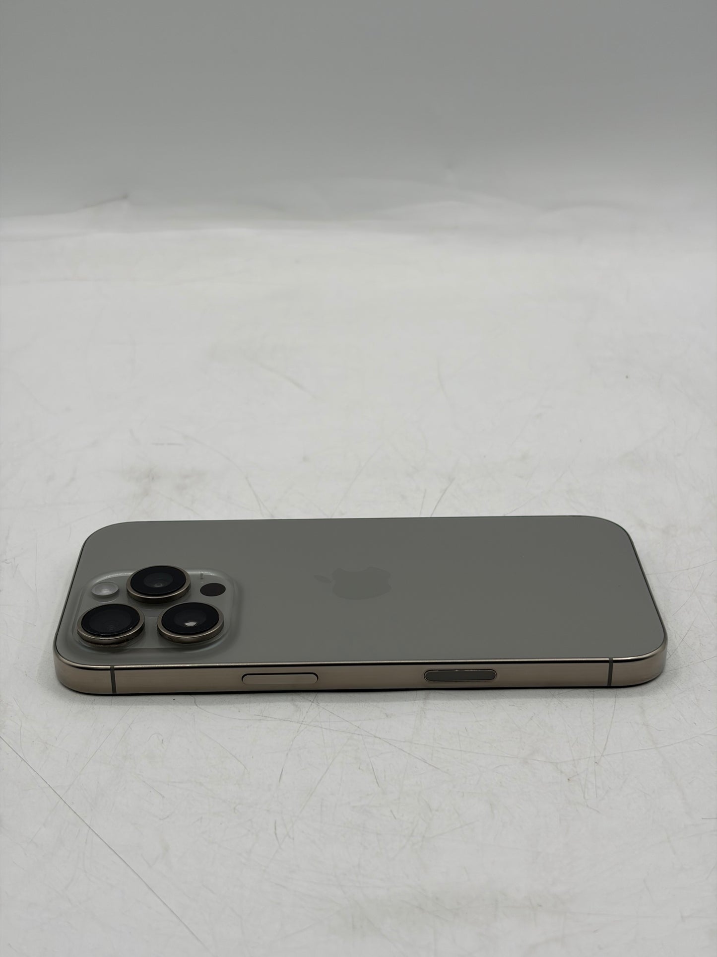 Unlocked Apple iPhone 16 Pro 512GB A3083 MYMP3LL/A - Black 90% Battery Health