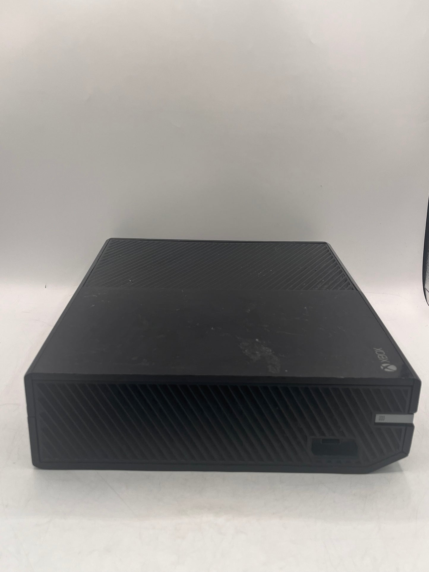 Microsoft Xbox One (1540) 2013 Video Game System Console Black 500GB