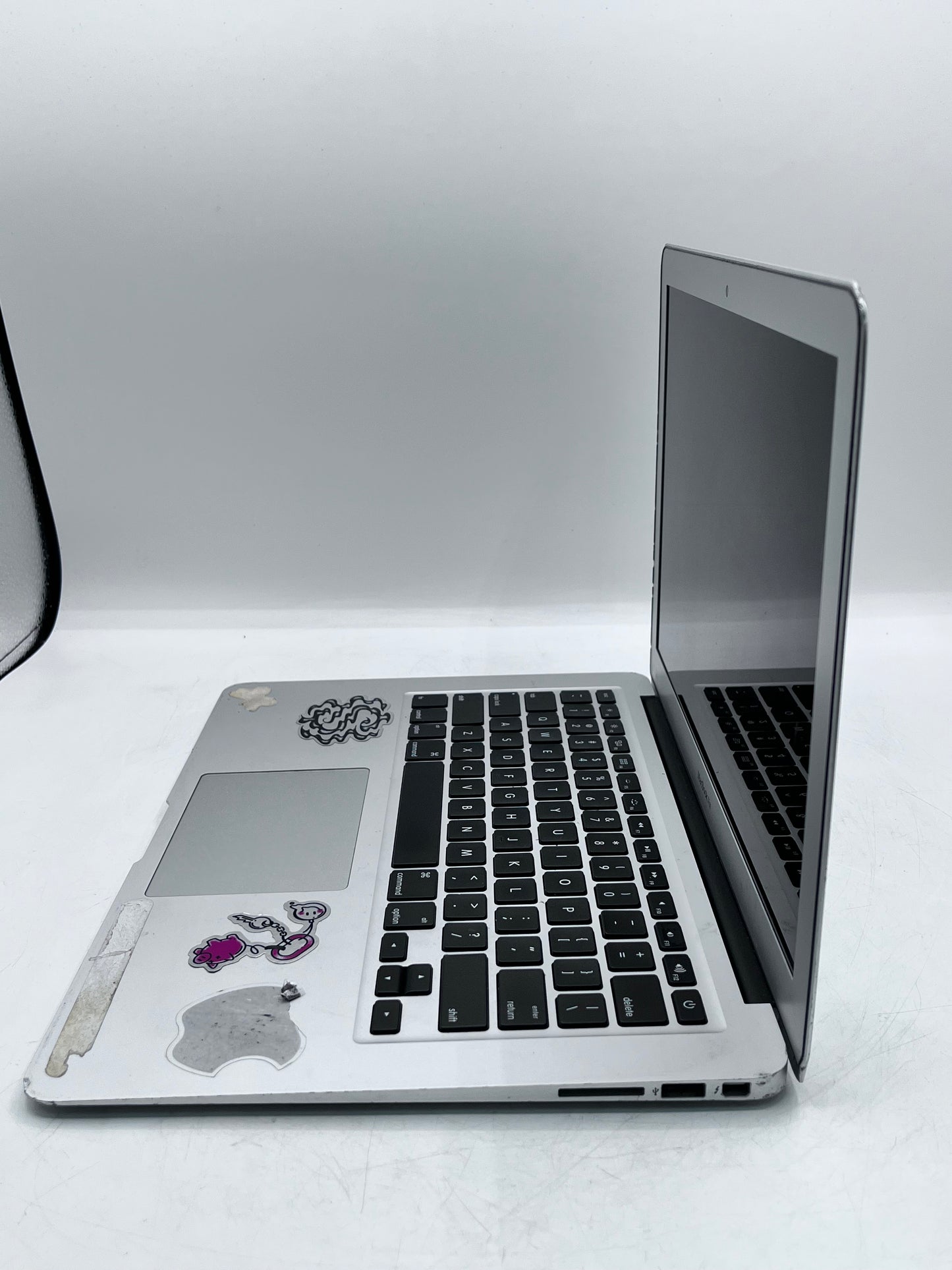 Apple MacBook Air 13" A1466 Intel i5 1.6GHz 8GB RAM 256GB - Broken -  Silver