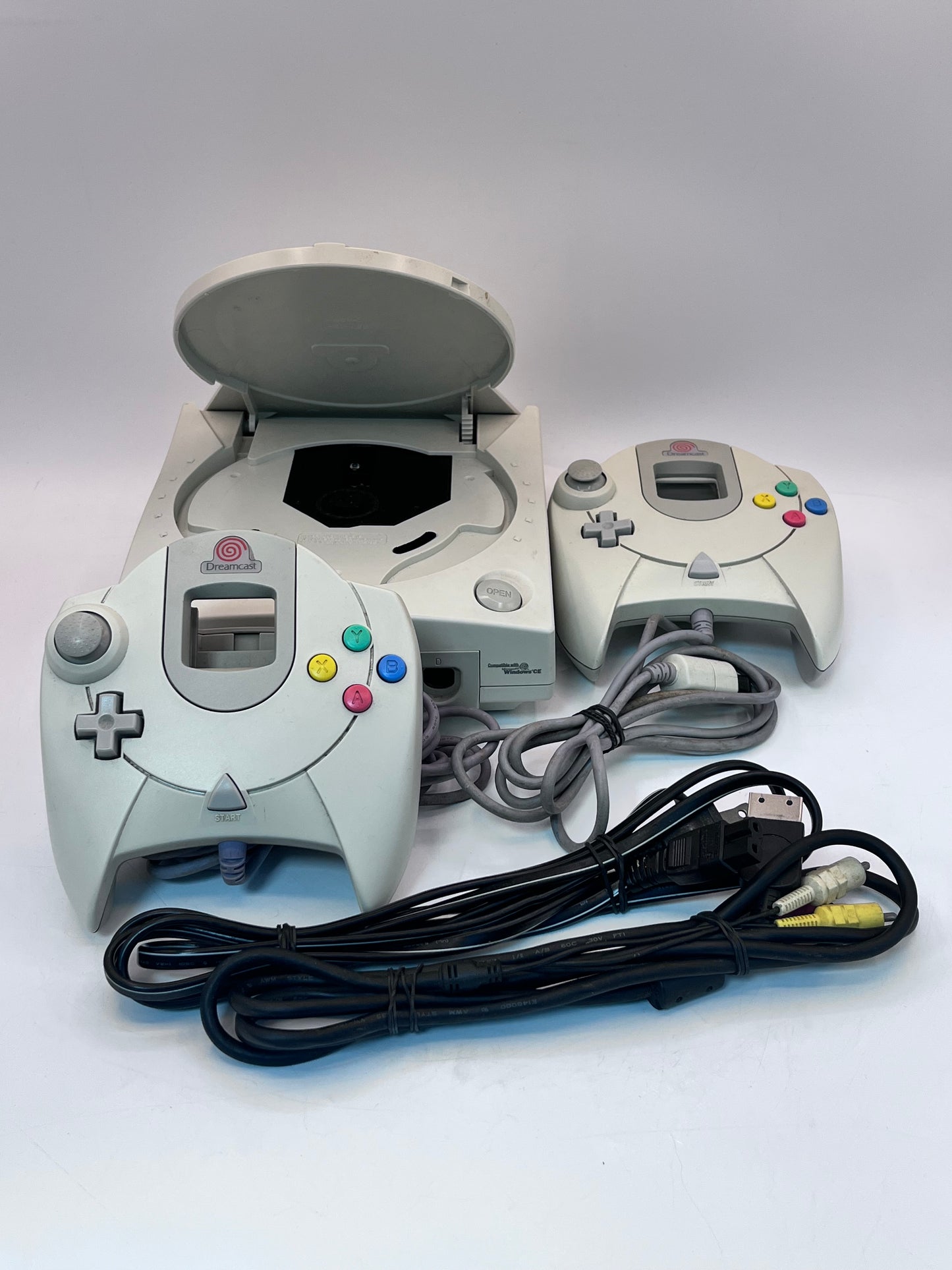 Sega Dreamcast HKT-3020 Video Game System with 2 Controllers and HDMI Cable Untested