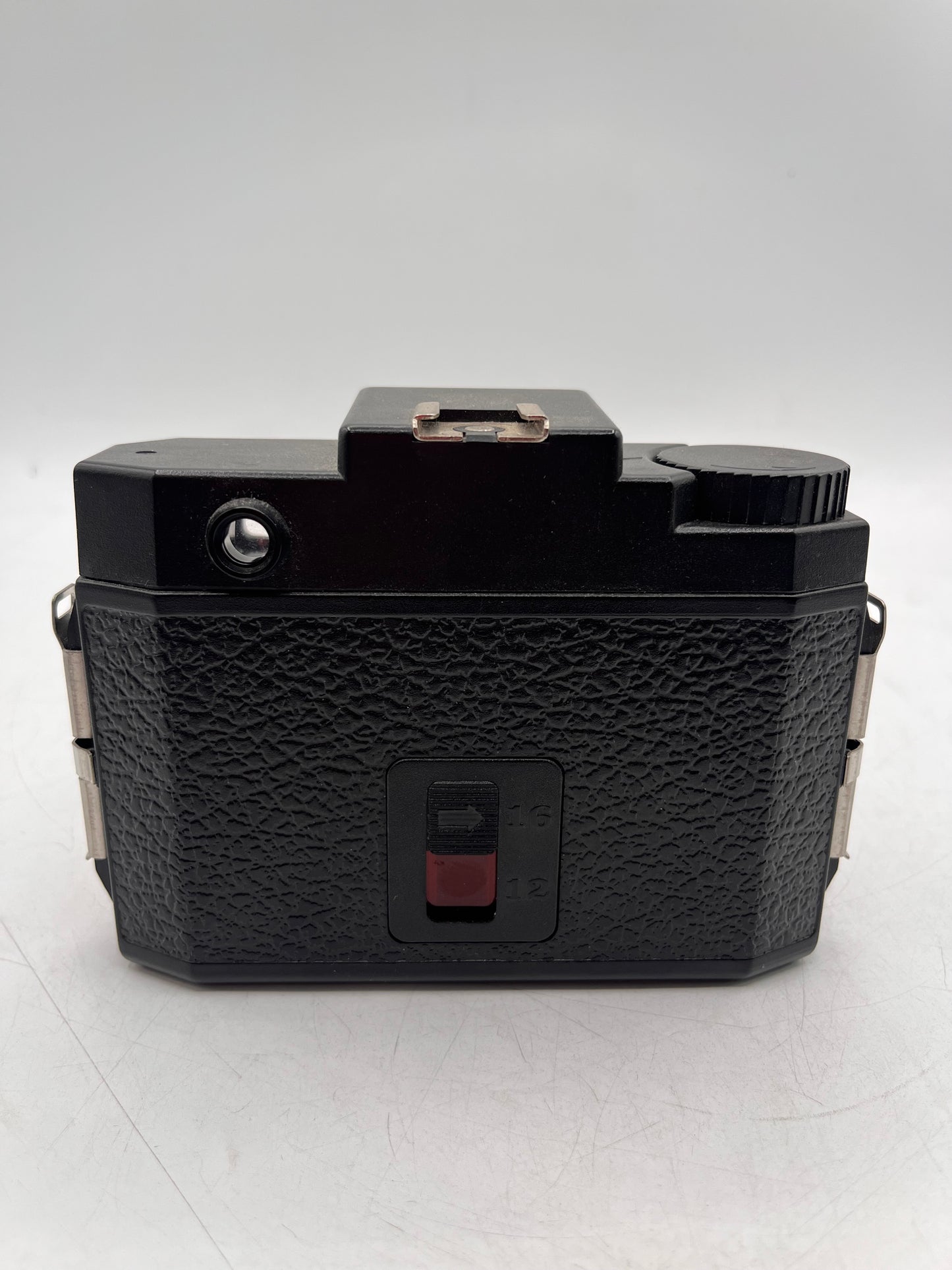 HOLGA 120N 60mm Zone Focusing System f/8 Lens Classic Film Camera - Black