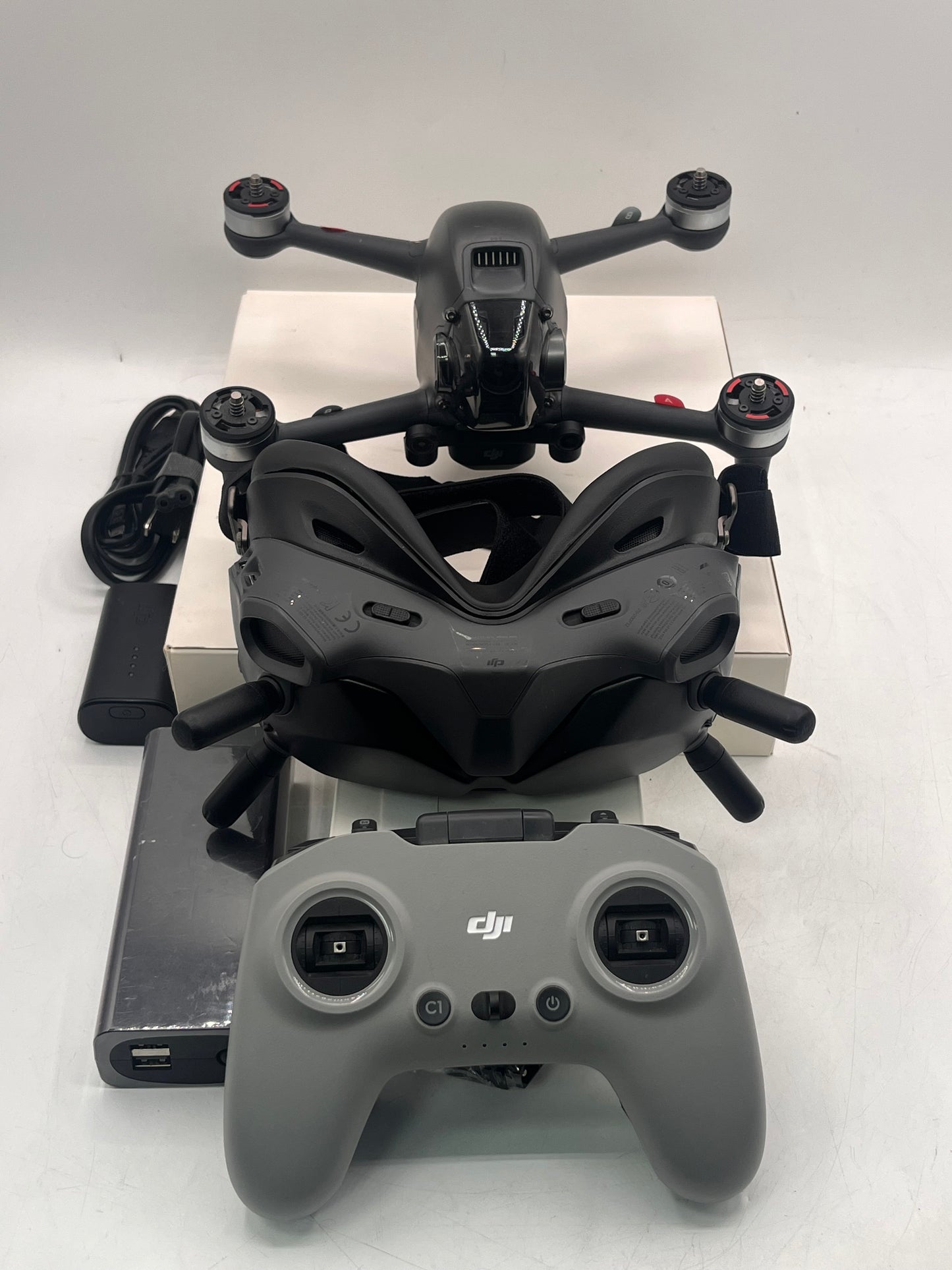 DJI FPV Combo Camera Drone Ready to Fly with Controller, Fly More Kit CP.FP.00000001.01