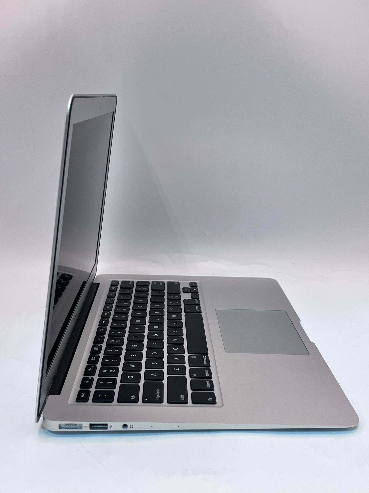 2017 Apple MacBook Air 13" Core i7 8GB 256GB A1466- Silver no w/ Box