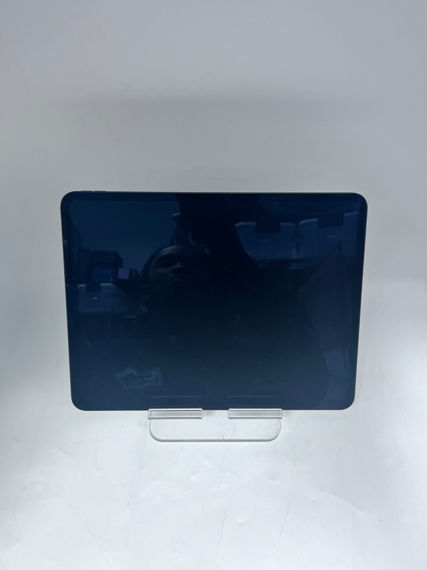 Unlocked Apple iPad Pro 13" (M5) A3361 ME7W4LL/A 256GB 0 cycle count 100% BH- Black