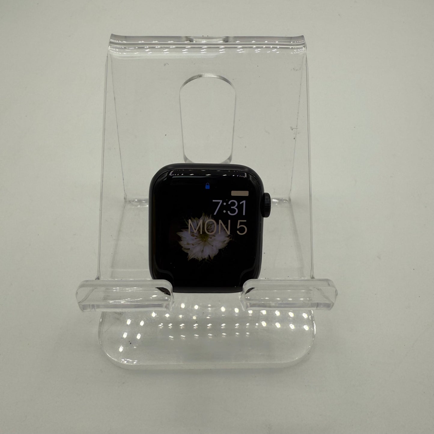Apple SE 2nd Gen Smart Watch 40mm GPS Only -Black
