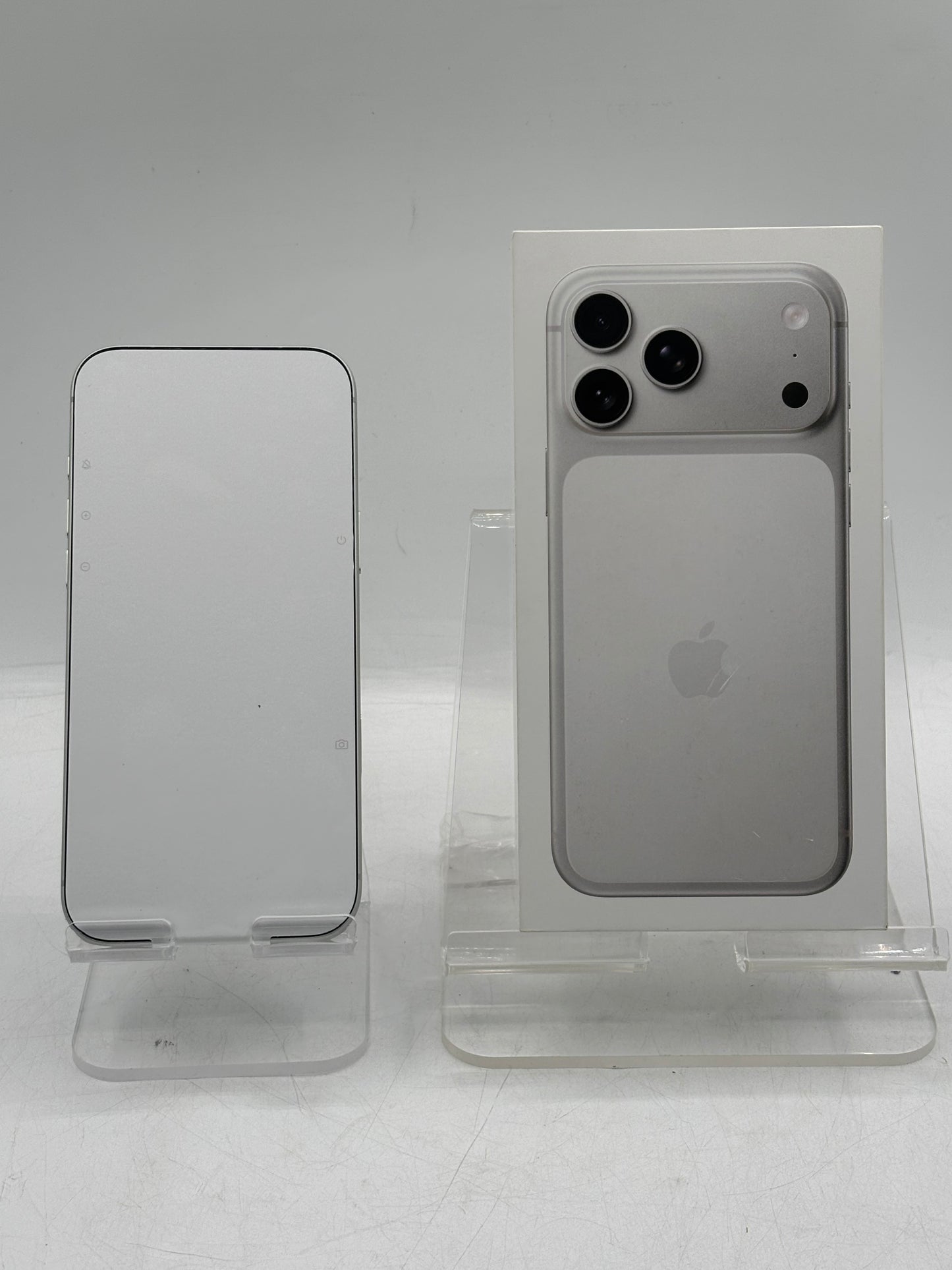 T-MOBILE ONLY SILVER IPHONE 17 PRO MAX MFXG4LL/A A3257 256GB