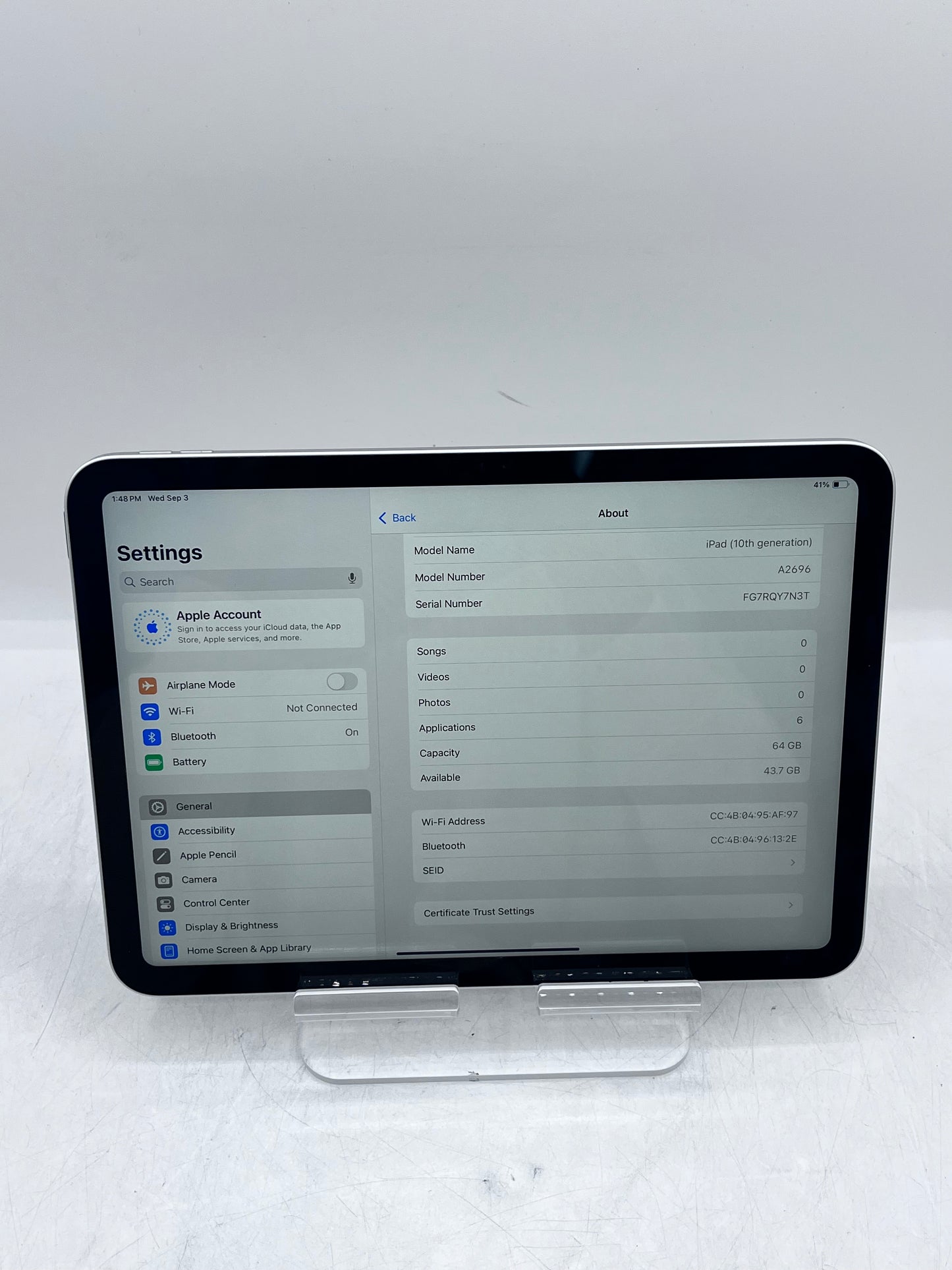Wi-Fi Only Apple iPad 10th Gen 64GB 10.9" A2696 MPQ03LL/A - Silver Free Shipping