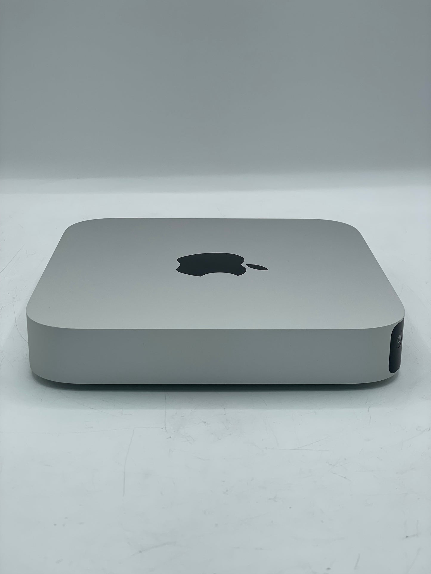 2023 Apple Mac Mini M2 - 8GB RAM 256GB SSD A686 MMFJ3LL/A - Silver