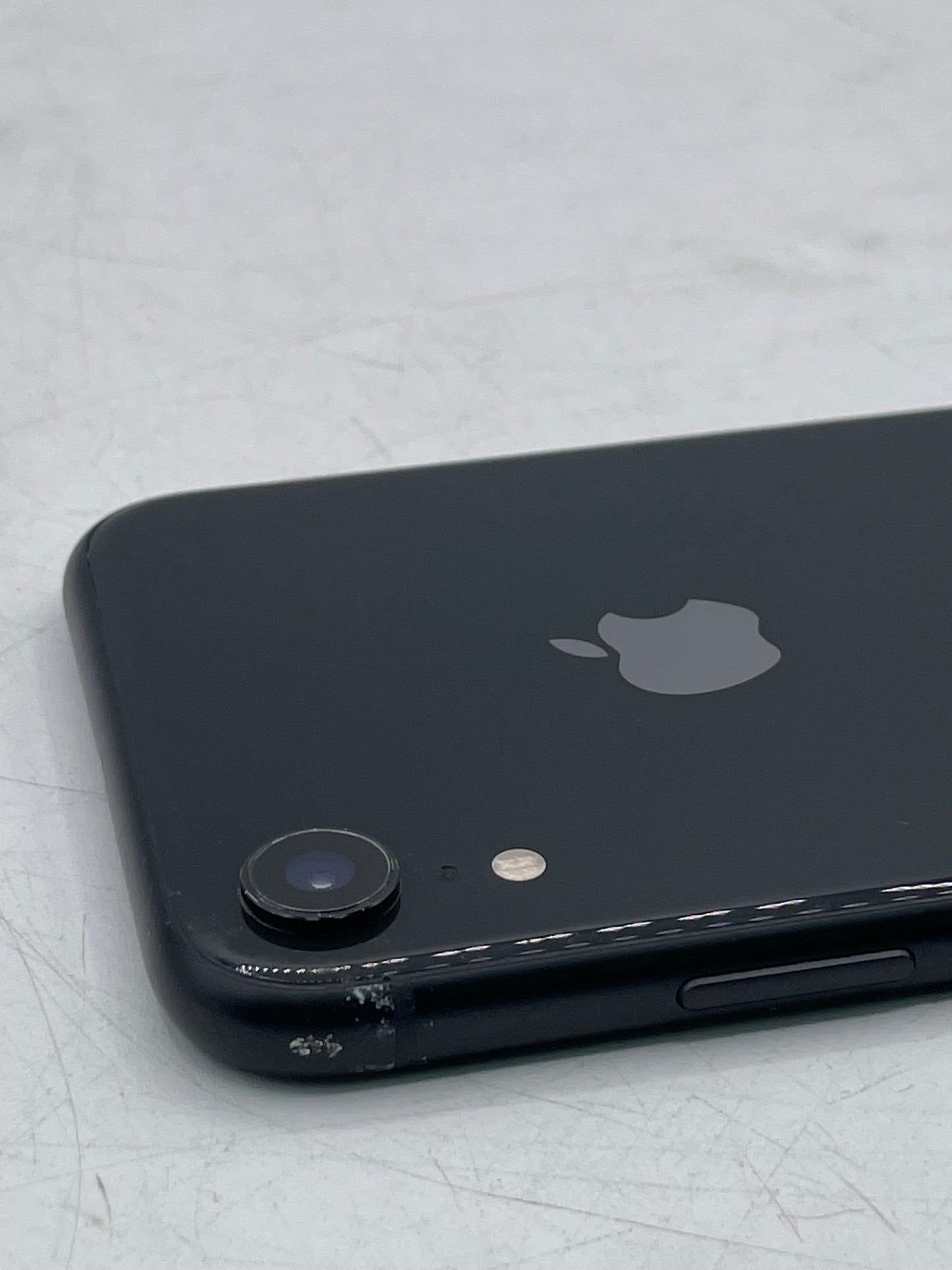 Unlocked Apple iPhone XR 64GB - A1984 MT302LL/A - Black
