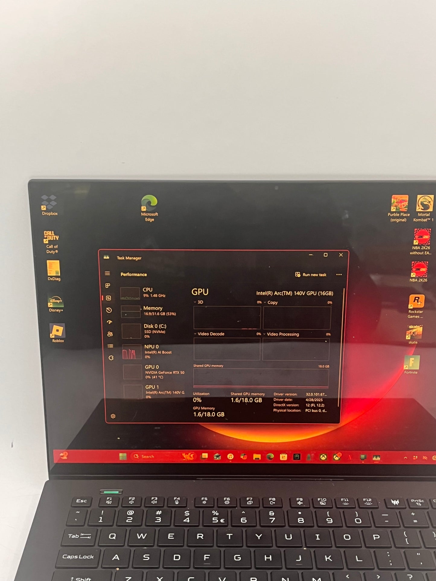 Acer Predator Triton 14 AI 14.5" WQXGA+ OLED Touch Core U9 288V 32GB 2TB RTX 5070