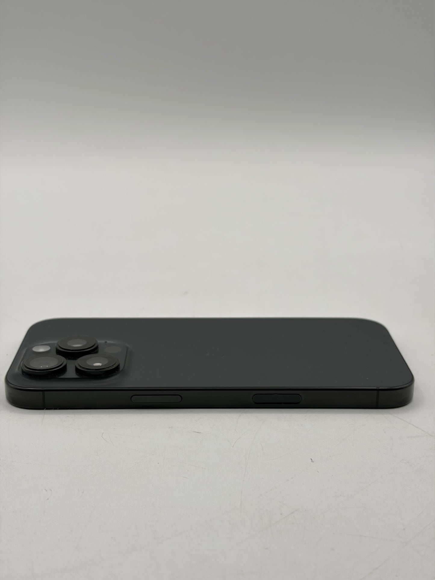 Unlocked Apple iPhone 16 Pro 6.1" 256GB A3083 MYMG3LL/A Black 89% Battery Health