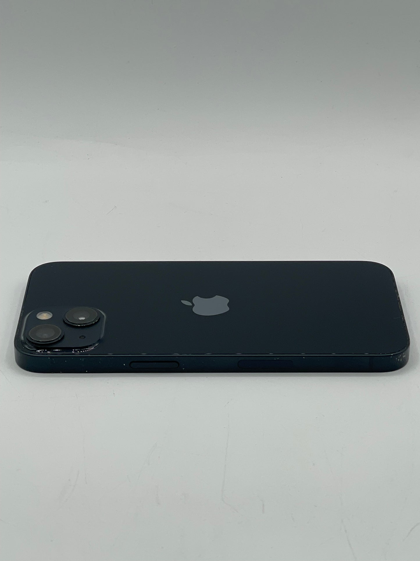 Unlocked Apple iPhone 13 6.1" 128GB Midnight A2482 NLA23LL/A 95% Battery