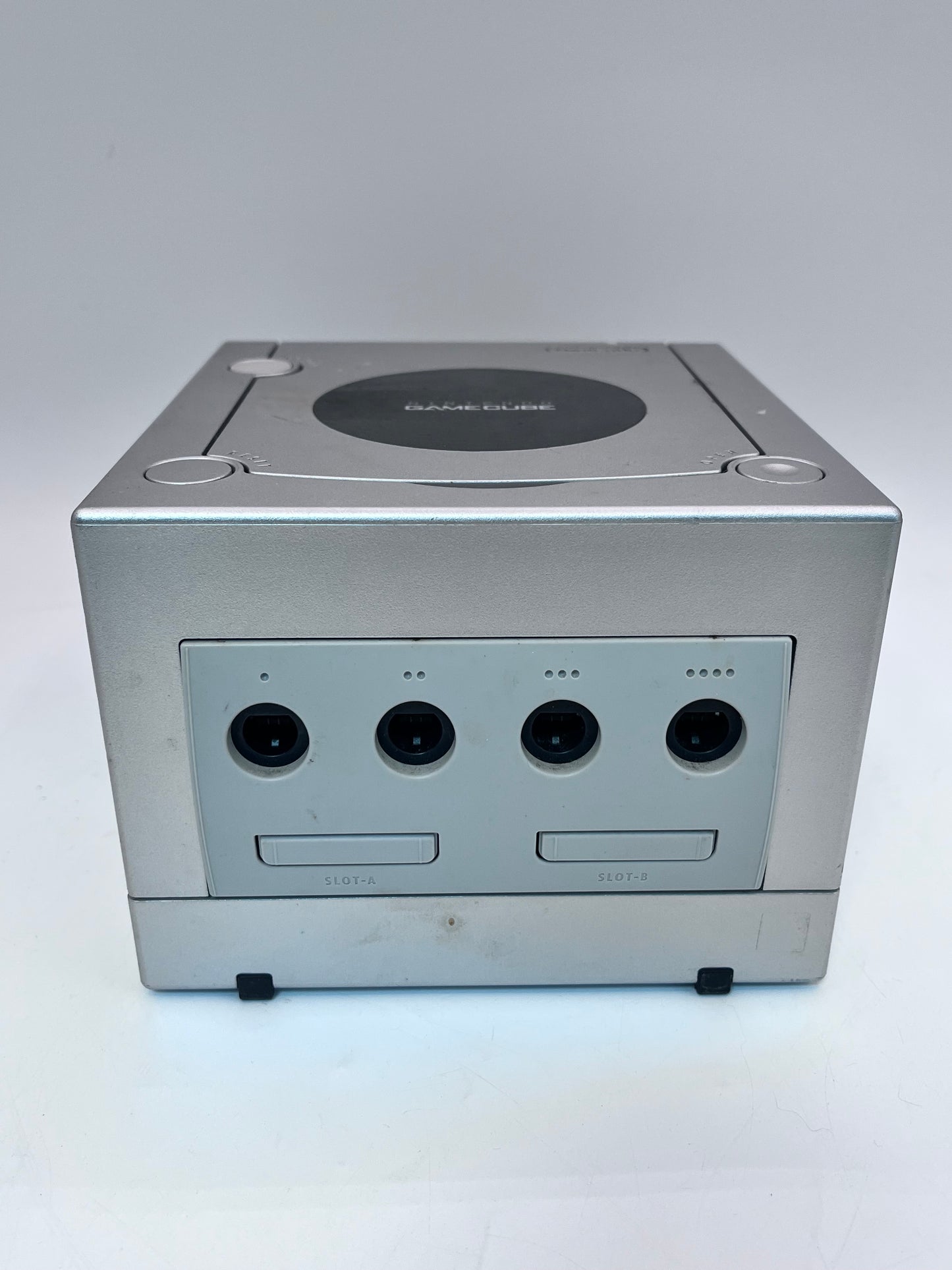 Nintendo Gamecube Platinum Silver DOL-101 - Tested & Working with Cables and 2 OEM controllers